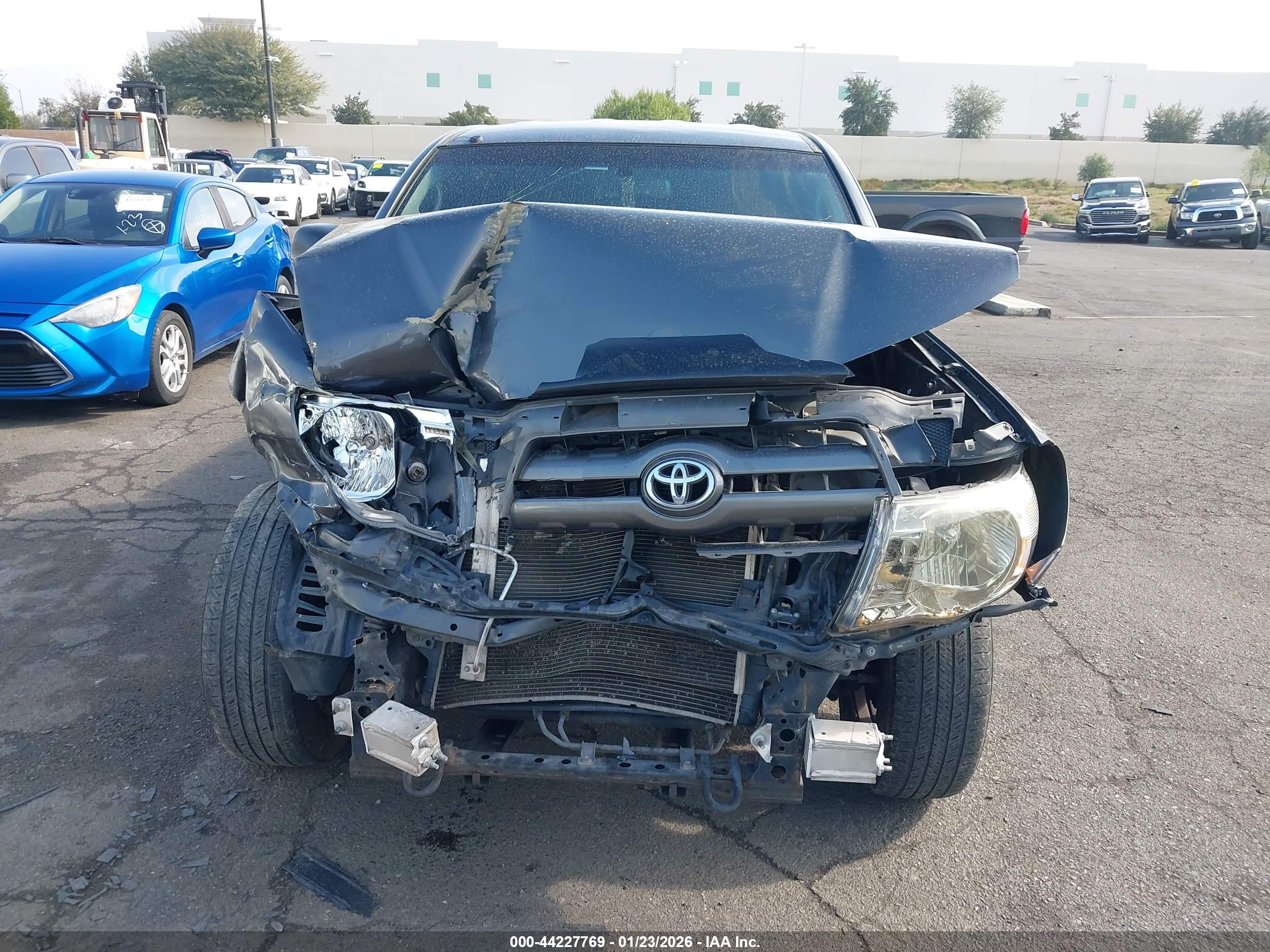 TOYOTA TACOMA image 6