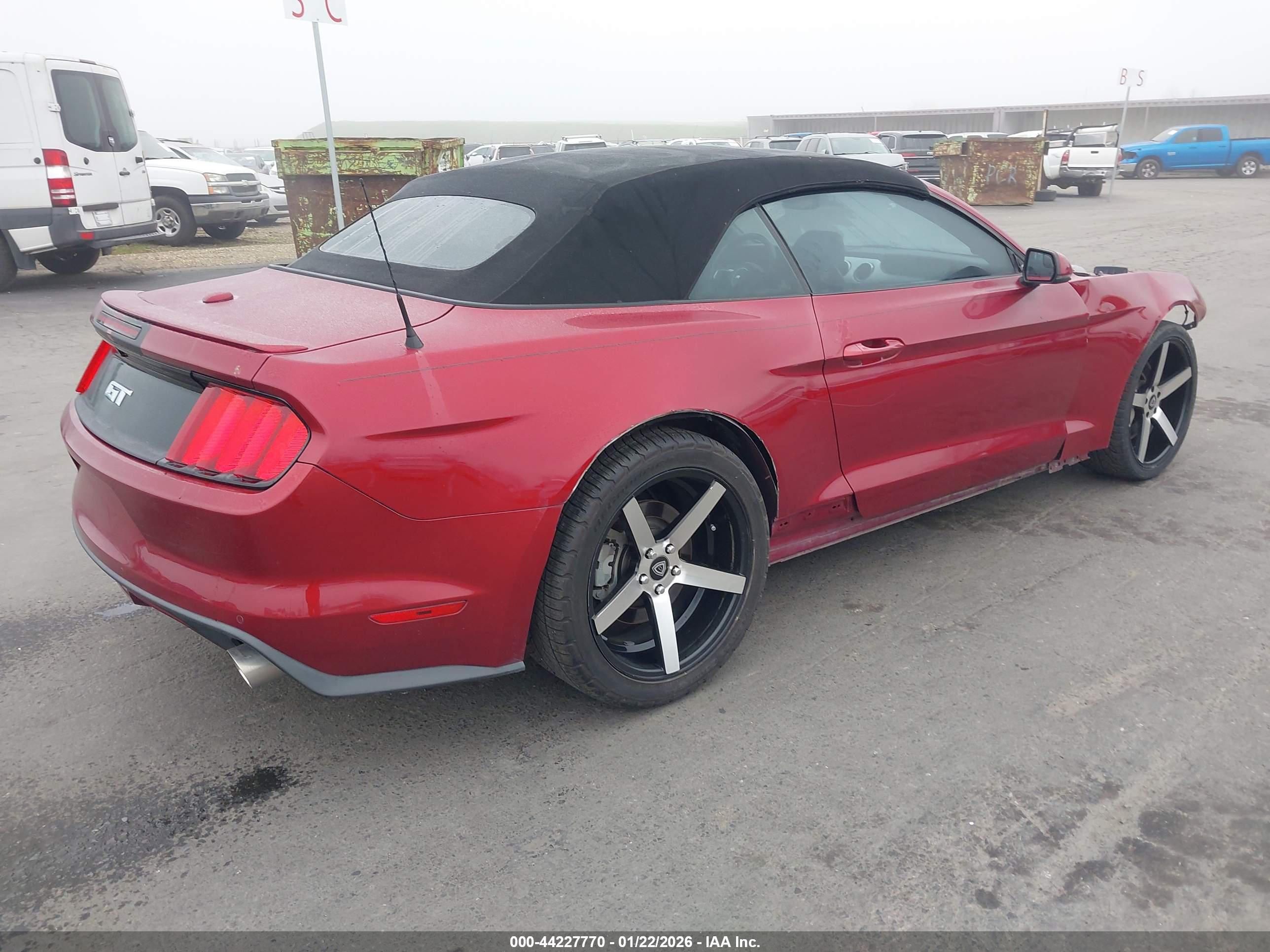 FORD MUSTANG image 4