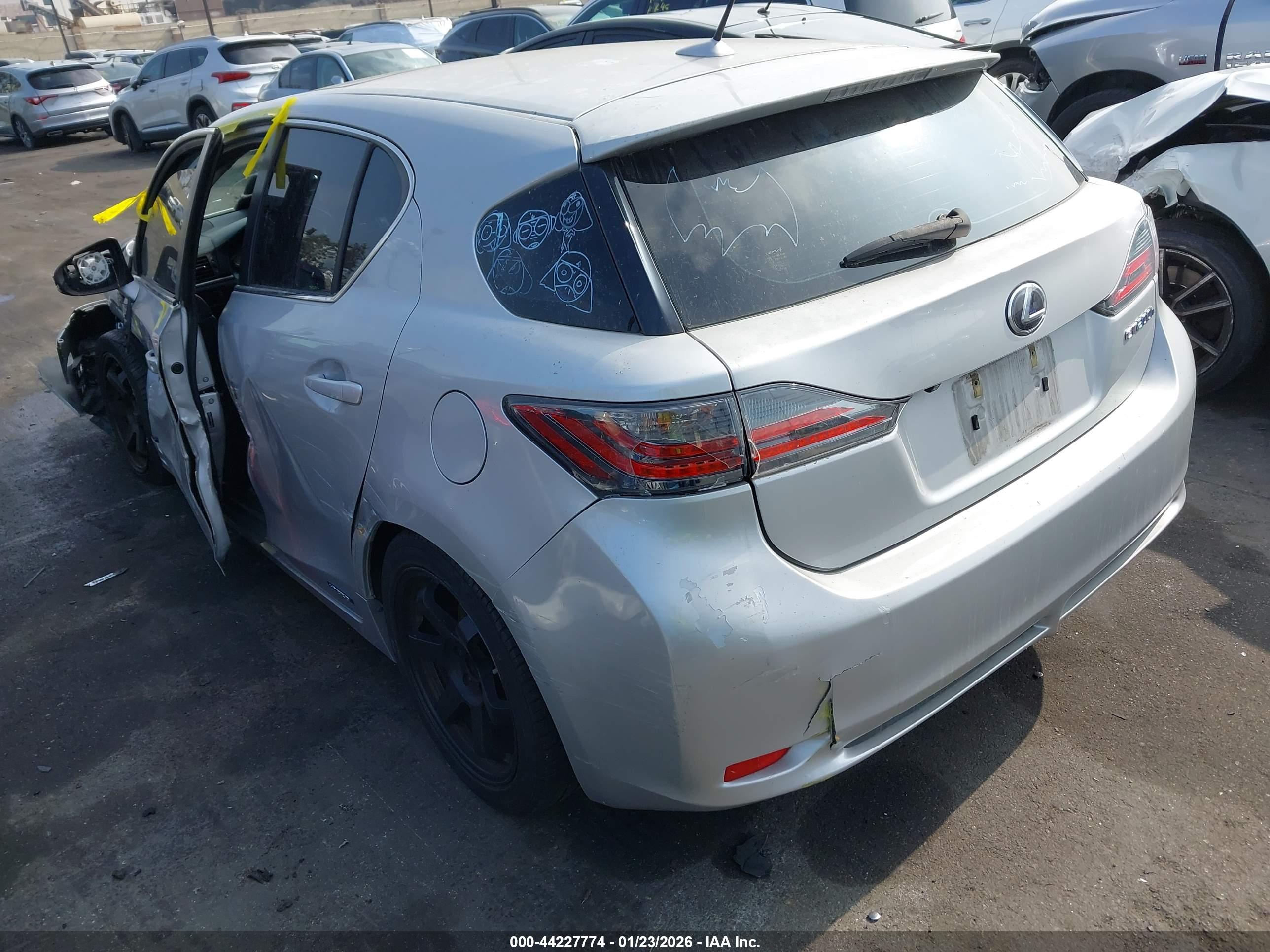 LEXUS CT image 3