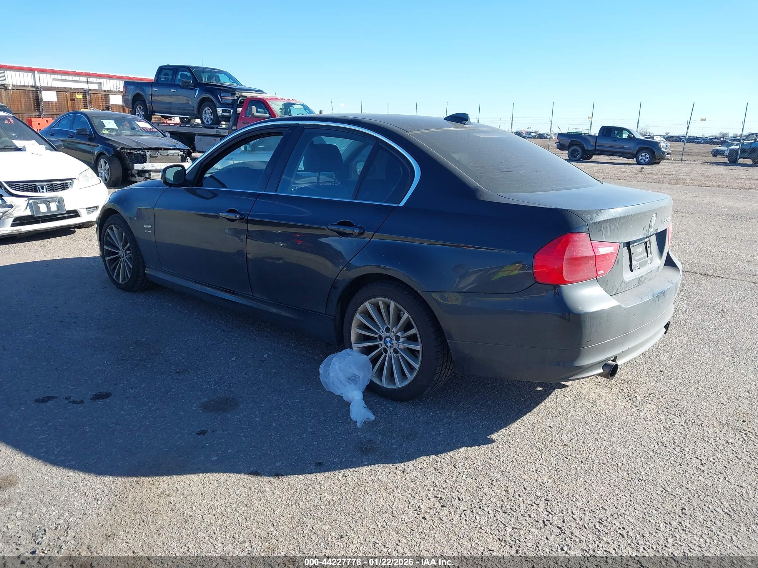 BMW 335I image 3