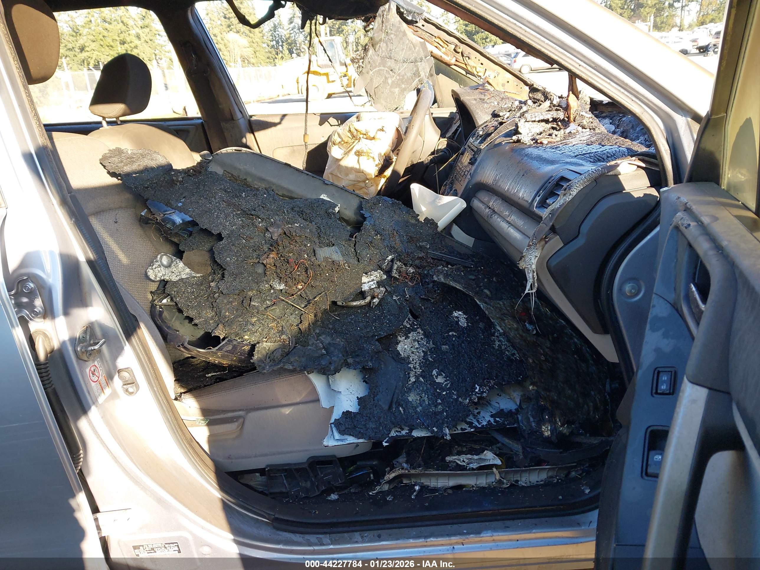 SUBARU FORESTER image 5