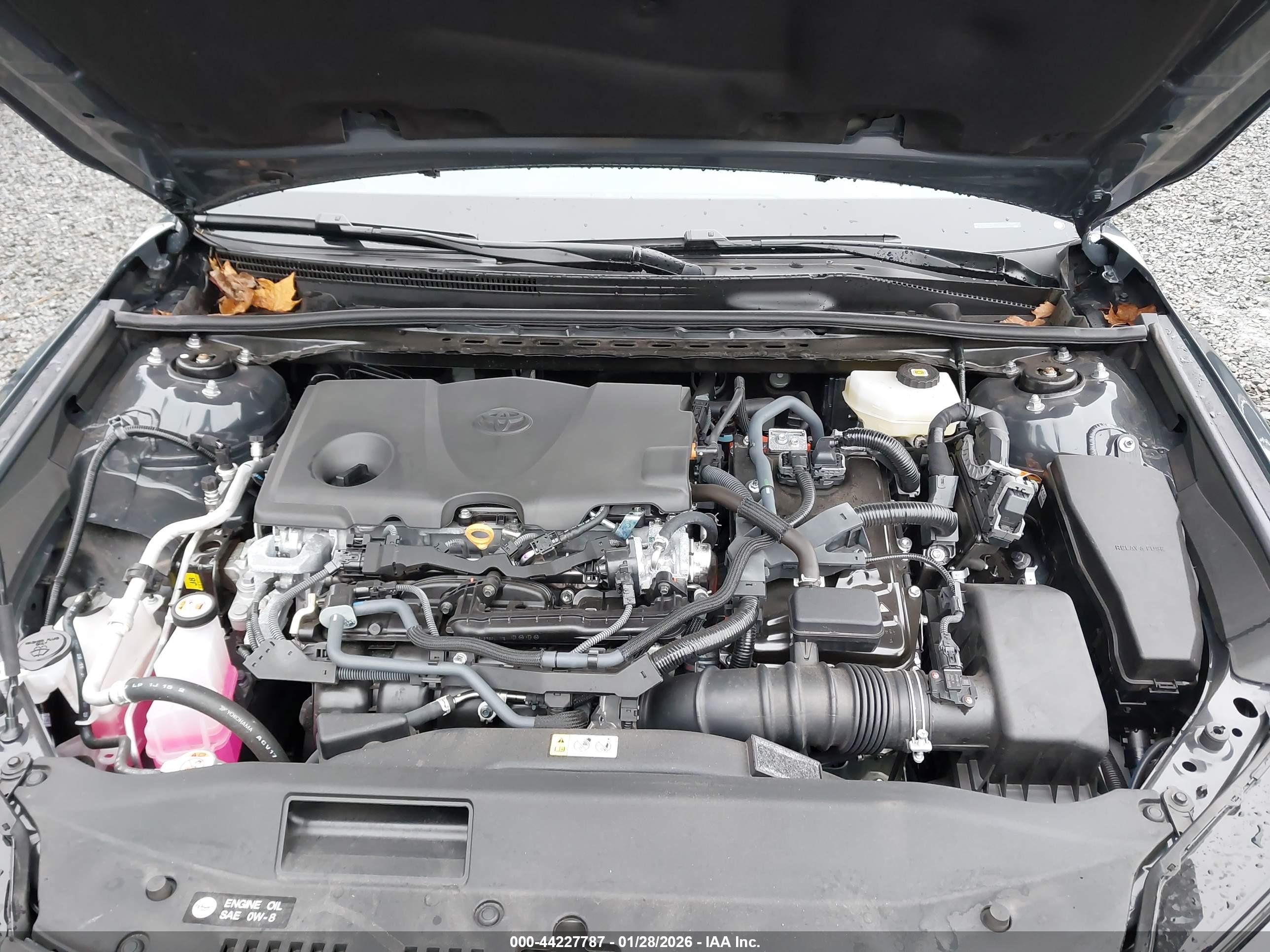 TOYOTA CAMRY image 10