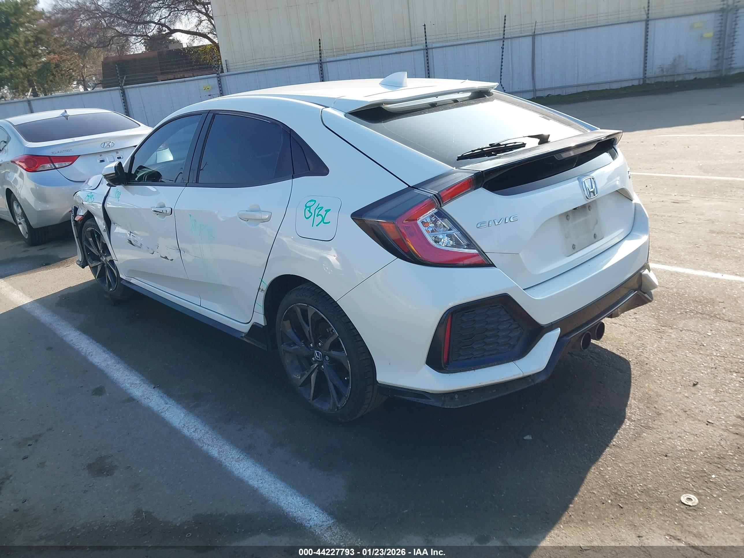 HONDA CIVIC image 3