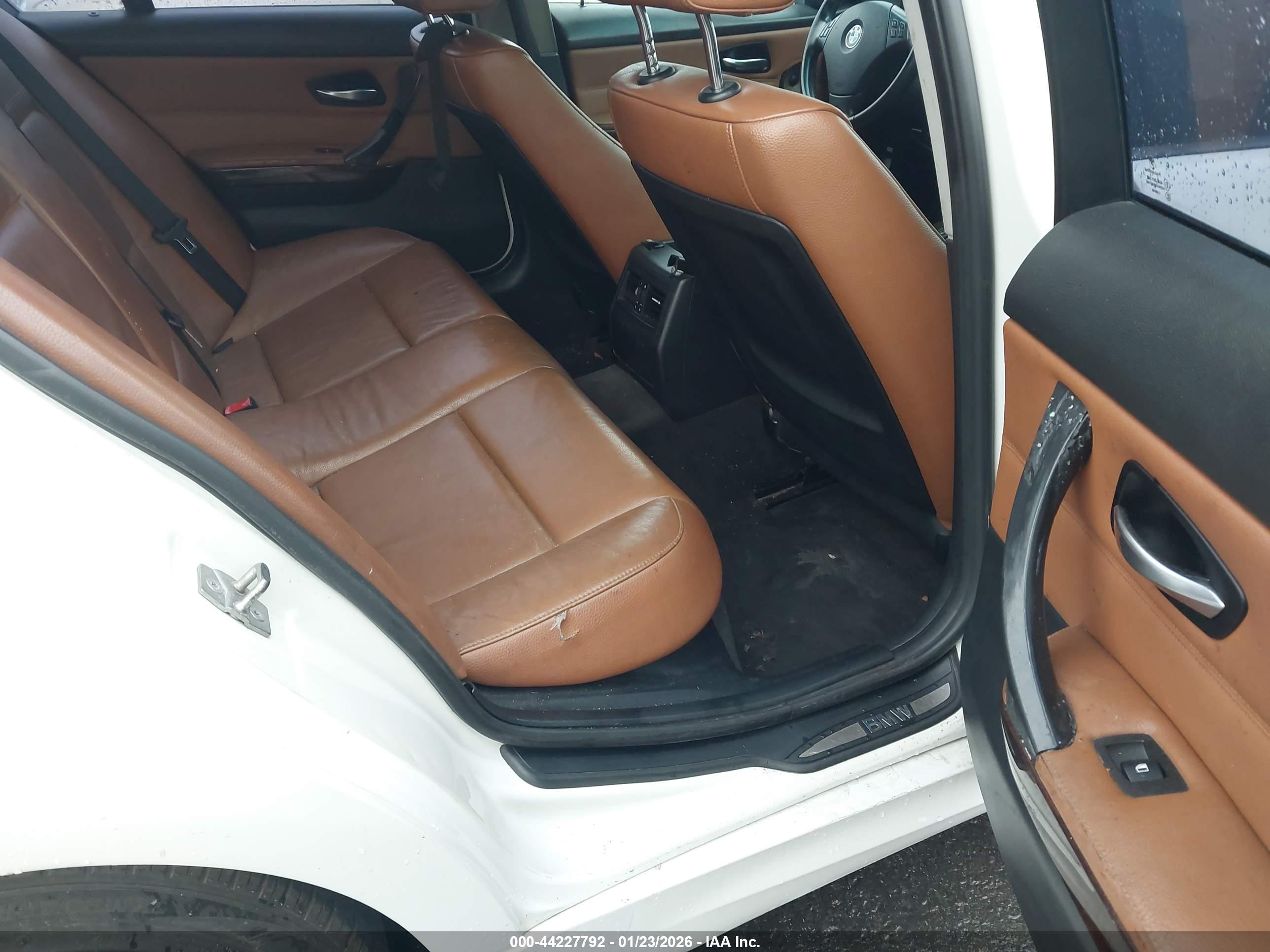 BMW 328I image 8