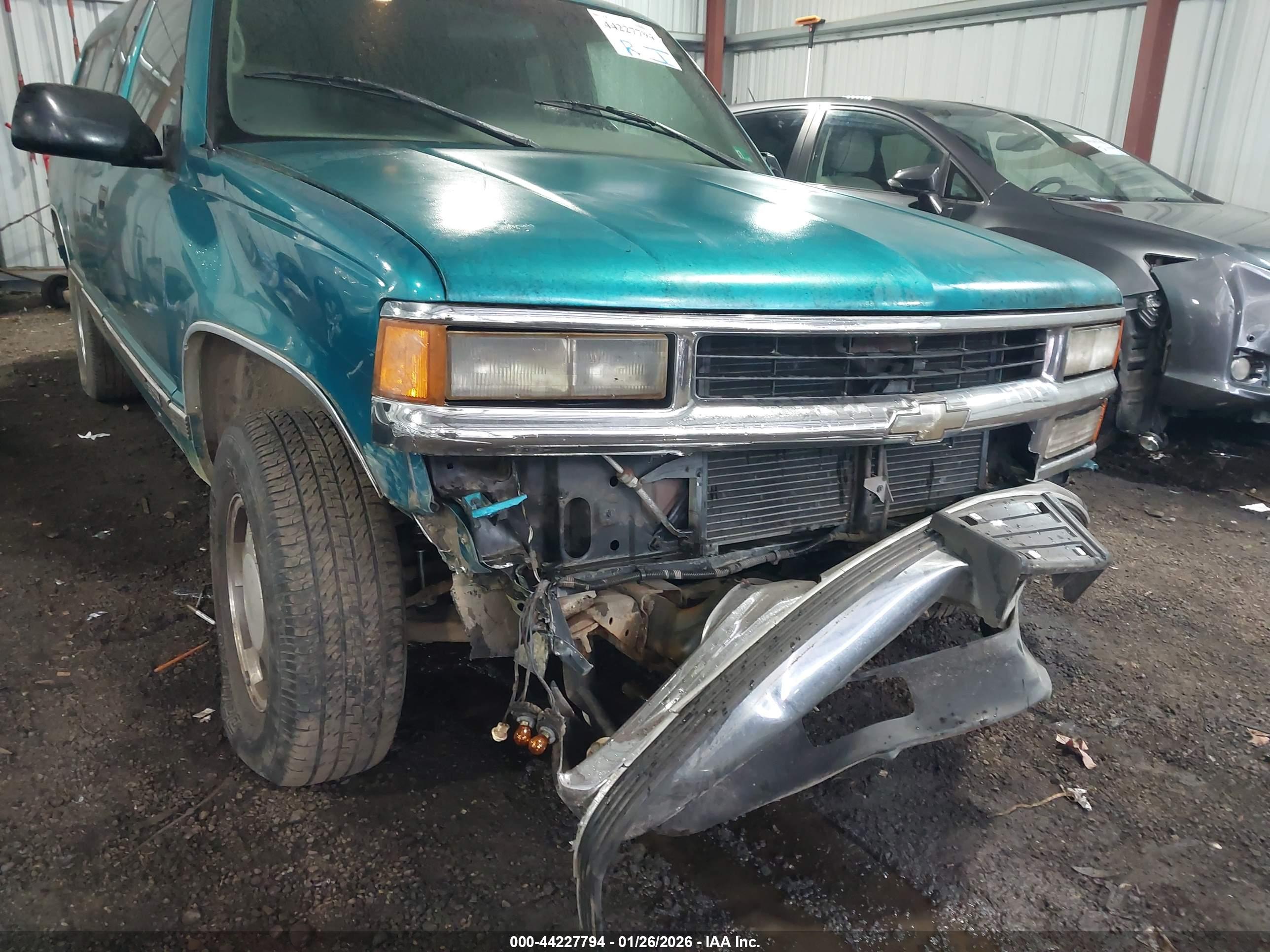 CHEVROLET GMT-400 image 6