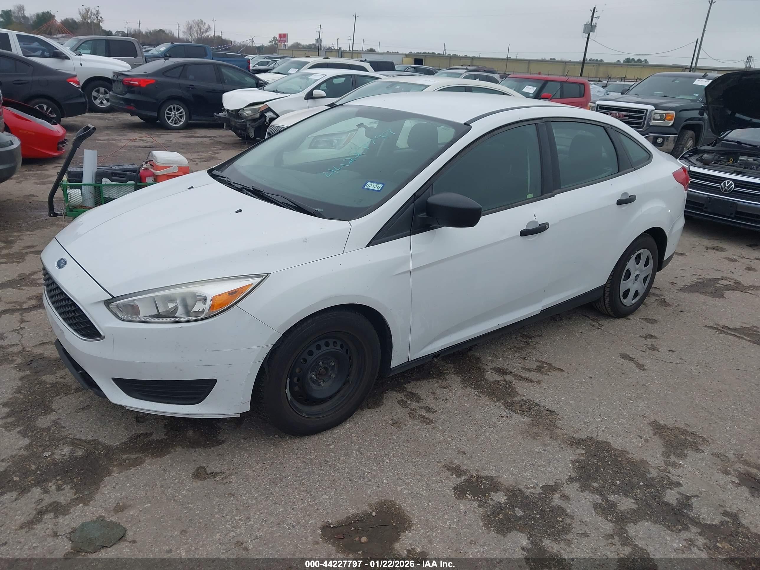 FORD FOCUS image 2