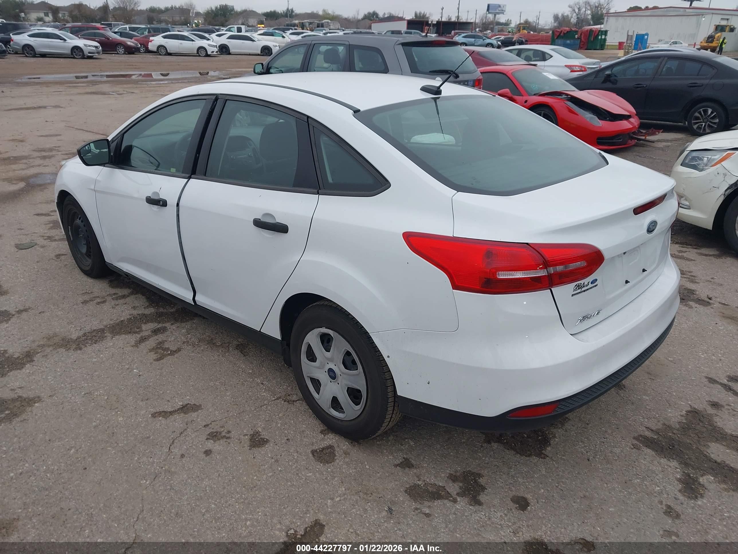 FORD FOCUS image 3