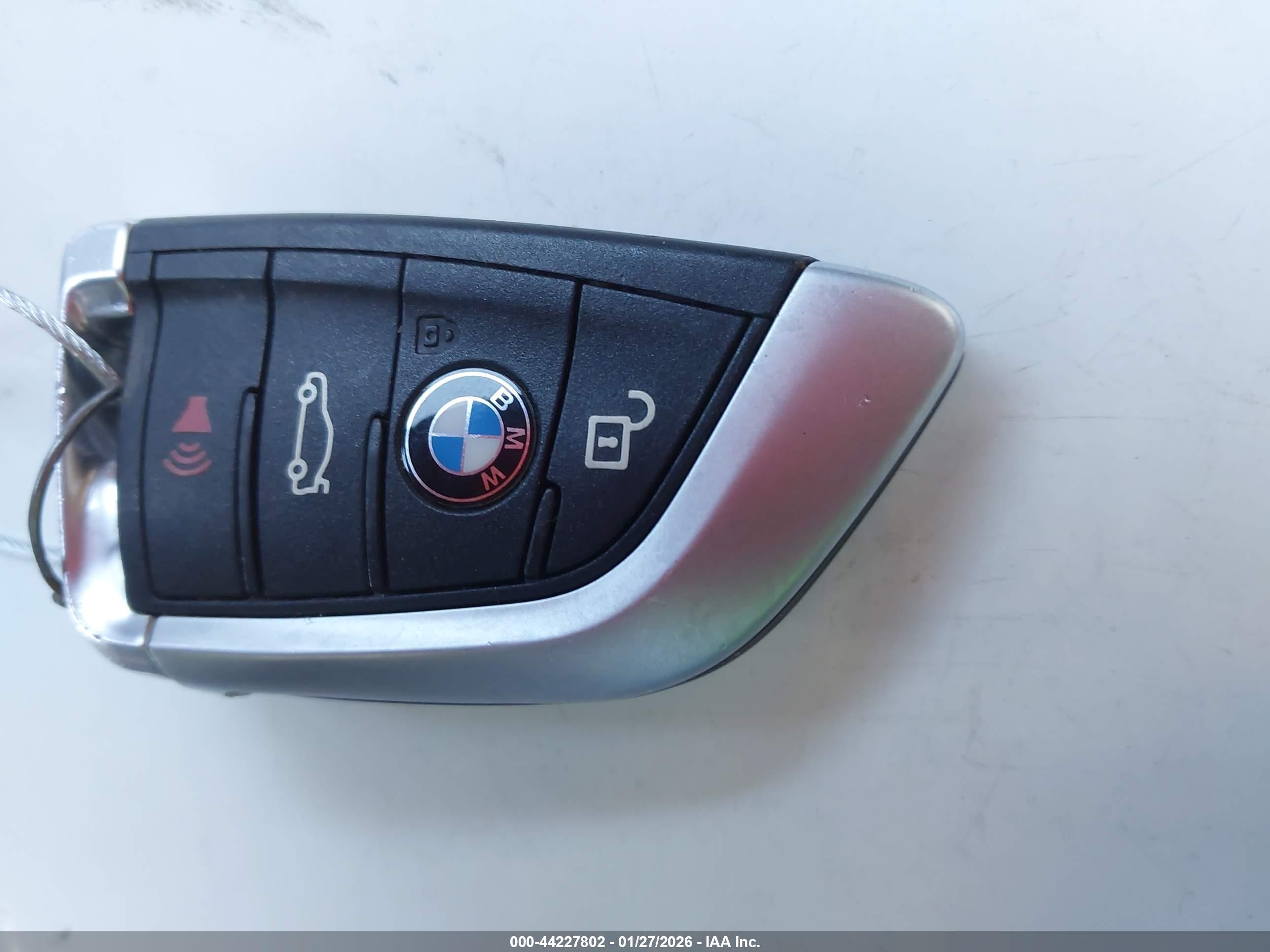BMW X1 image 11