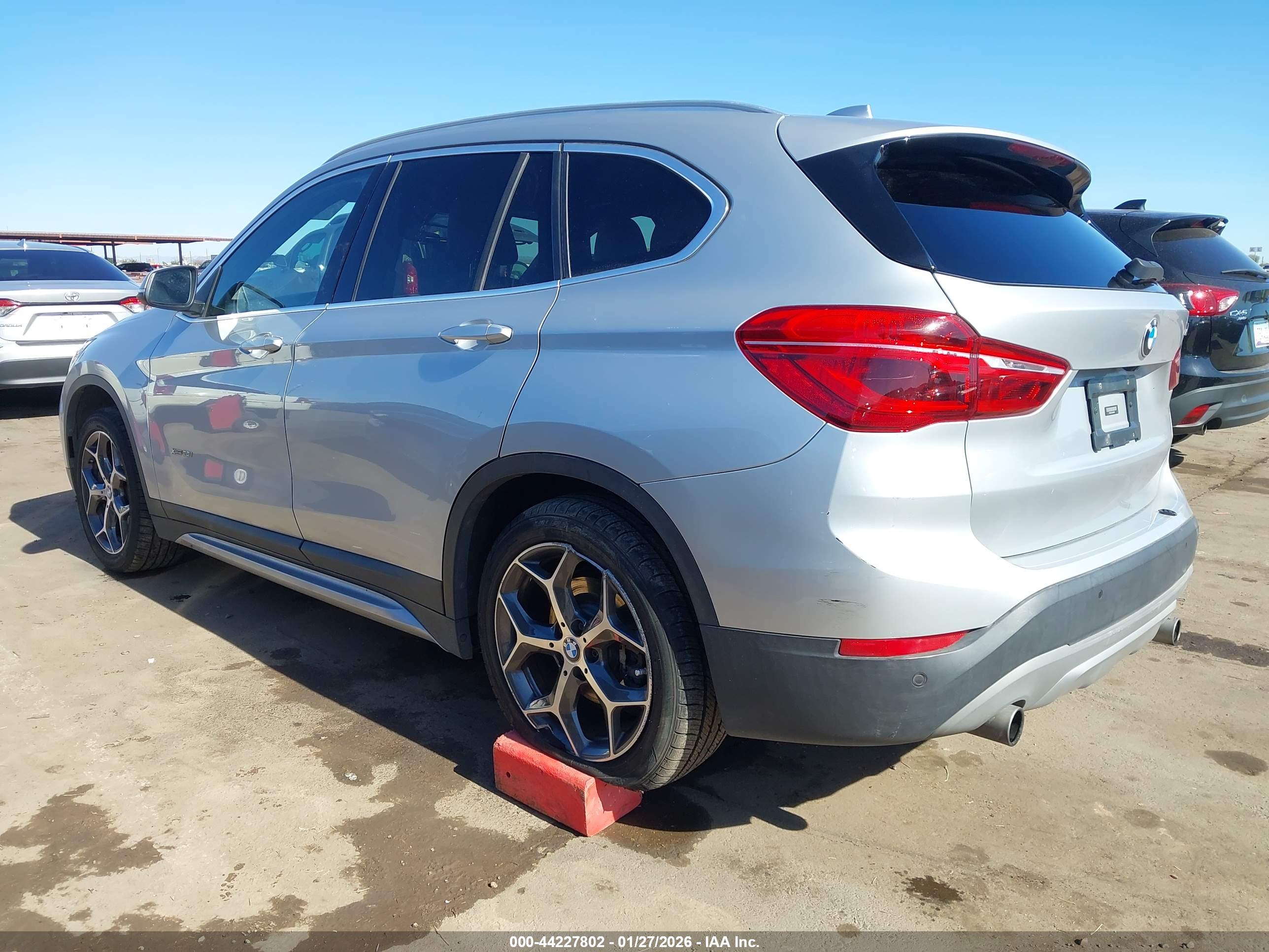 BMW X1 image 6