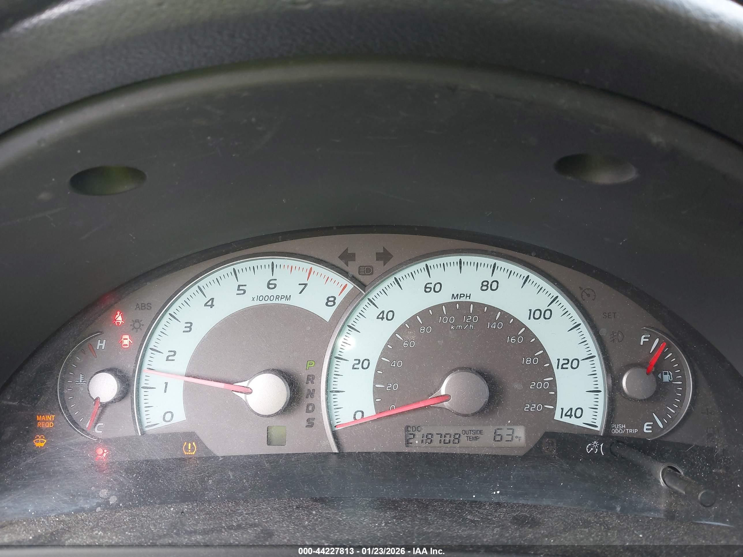 TOYOTA CAMRY image 7