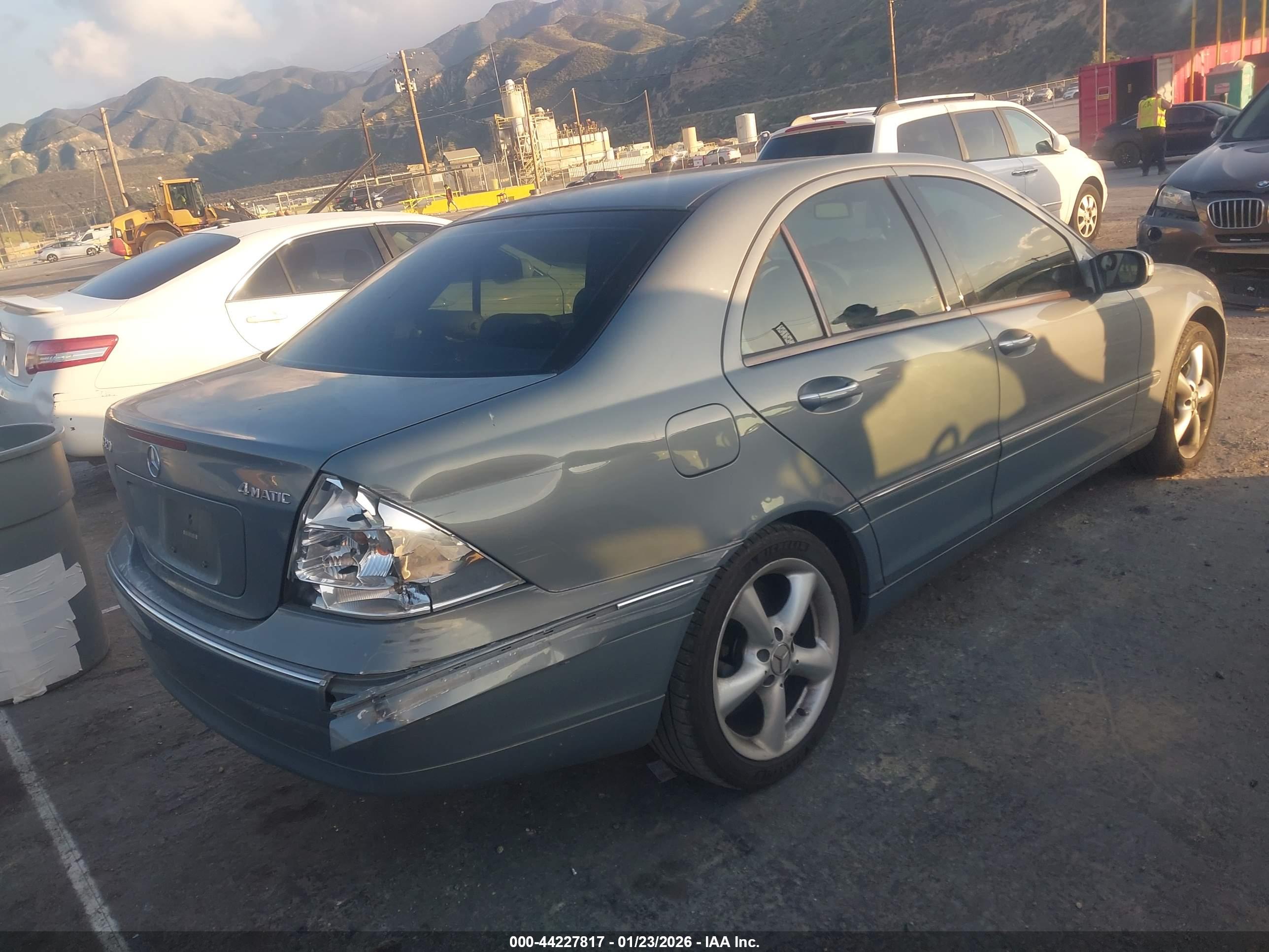 MERCEDES-BENZ C image 4