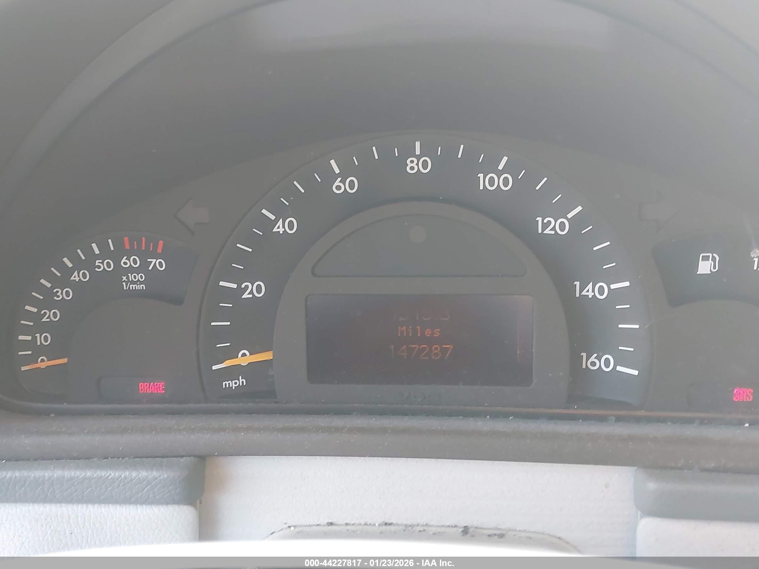 MERCEDES-BENZ C image 7