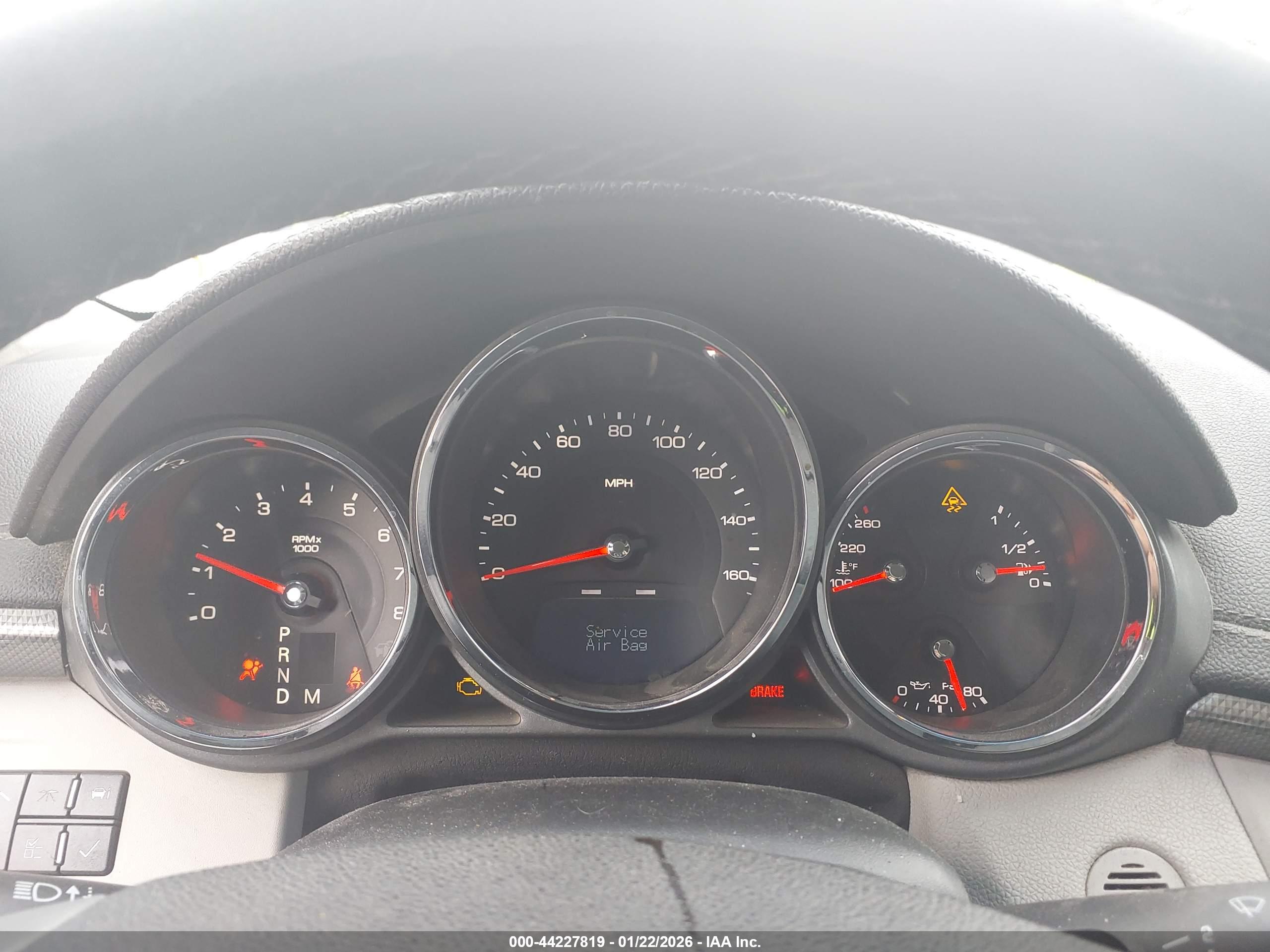 CADILLAC CTS image 7