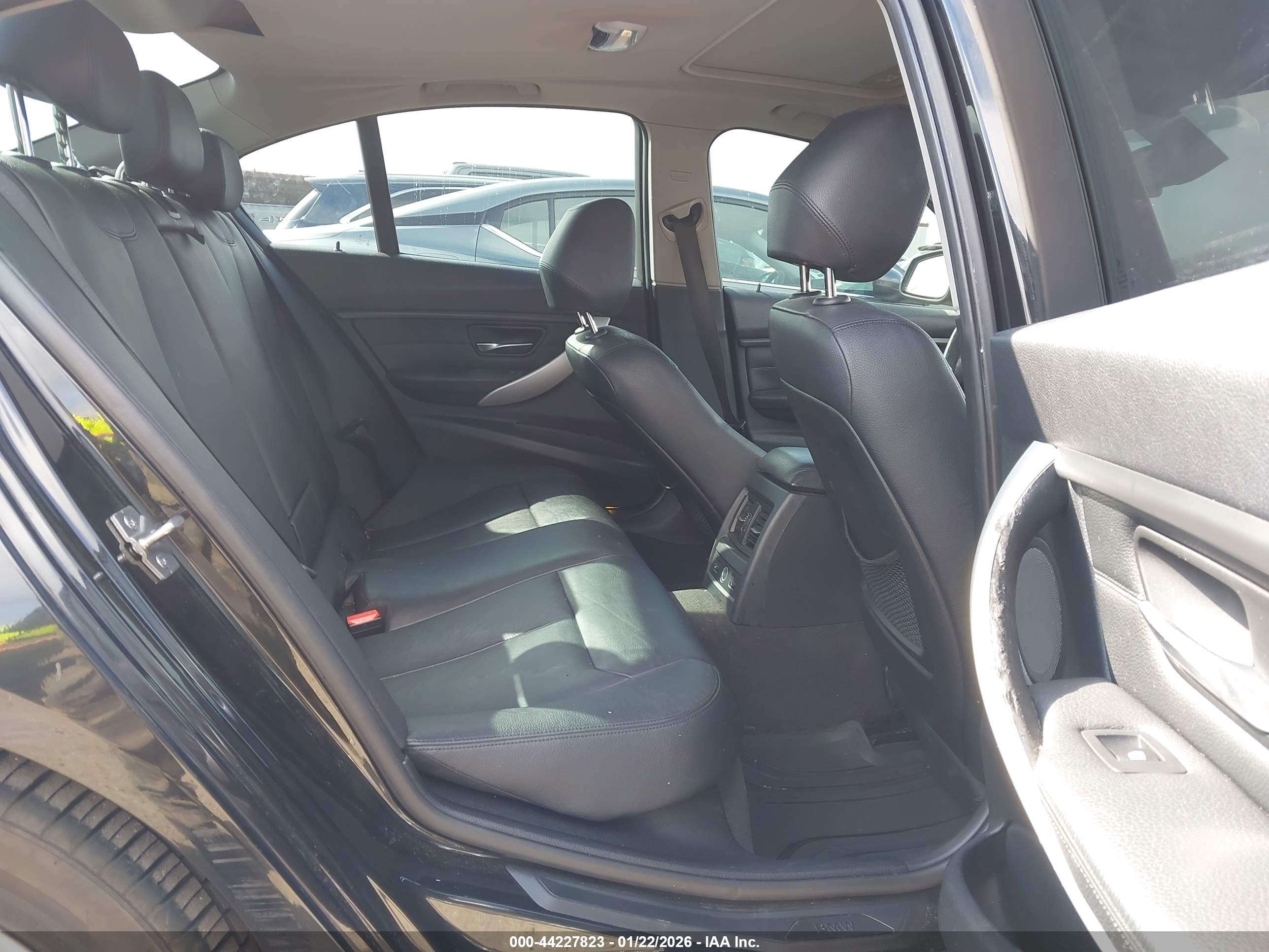 BMW 328I image 8
