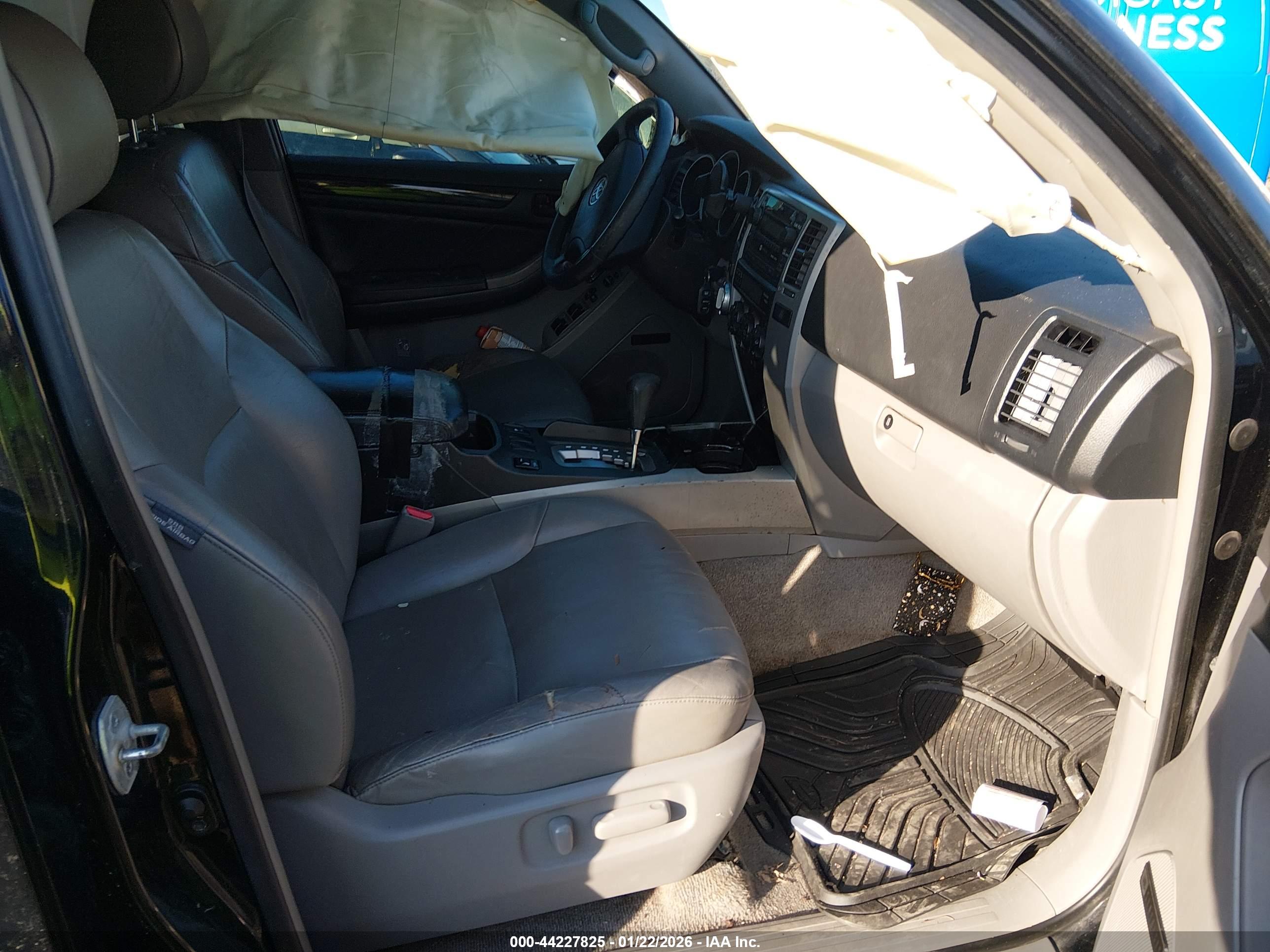 TOYOTA 4RUNNER image 5