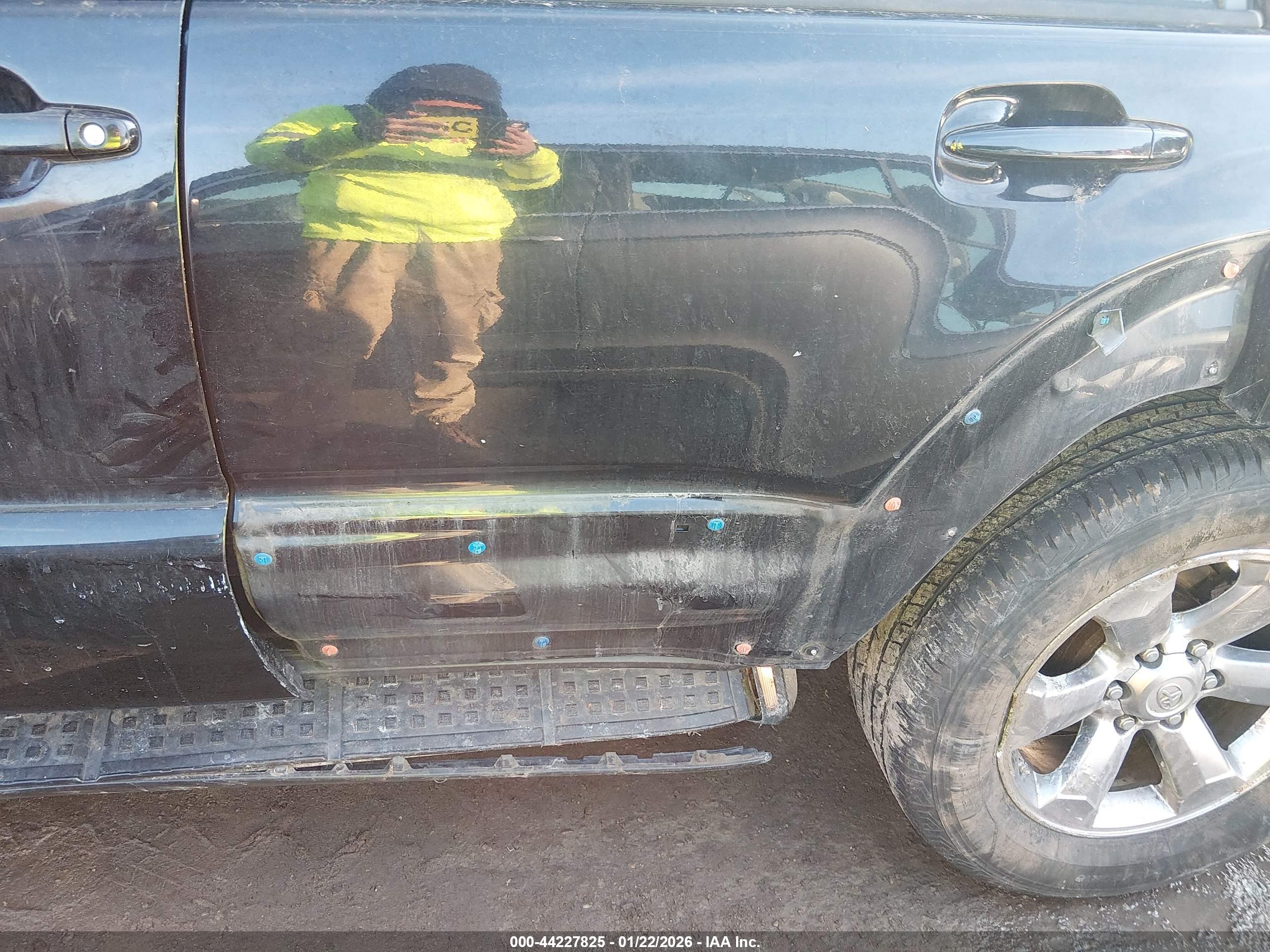 TOYOTA 4RUNNER image 6
