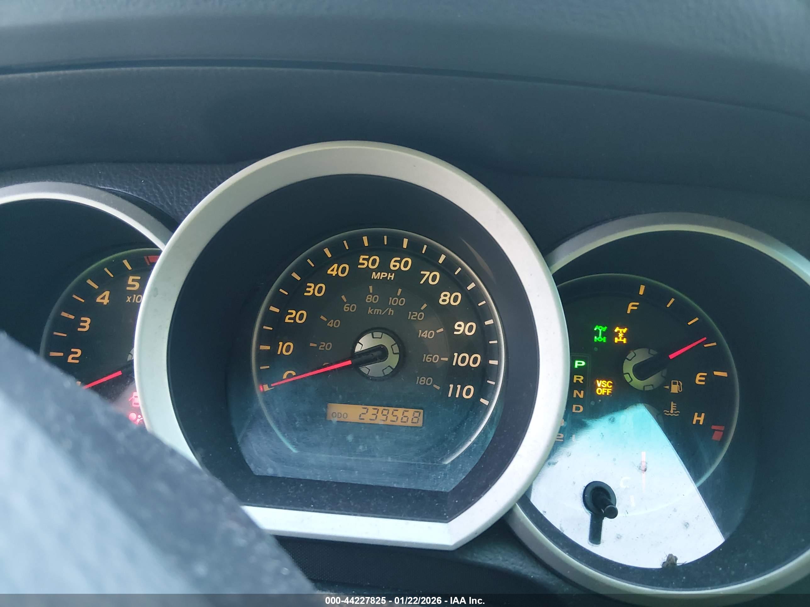 TOYOTA 4RUNNER image 7