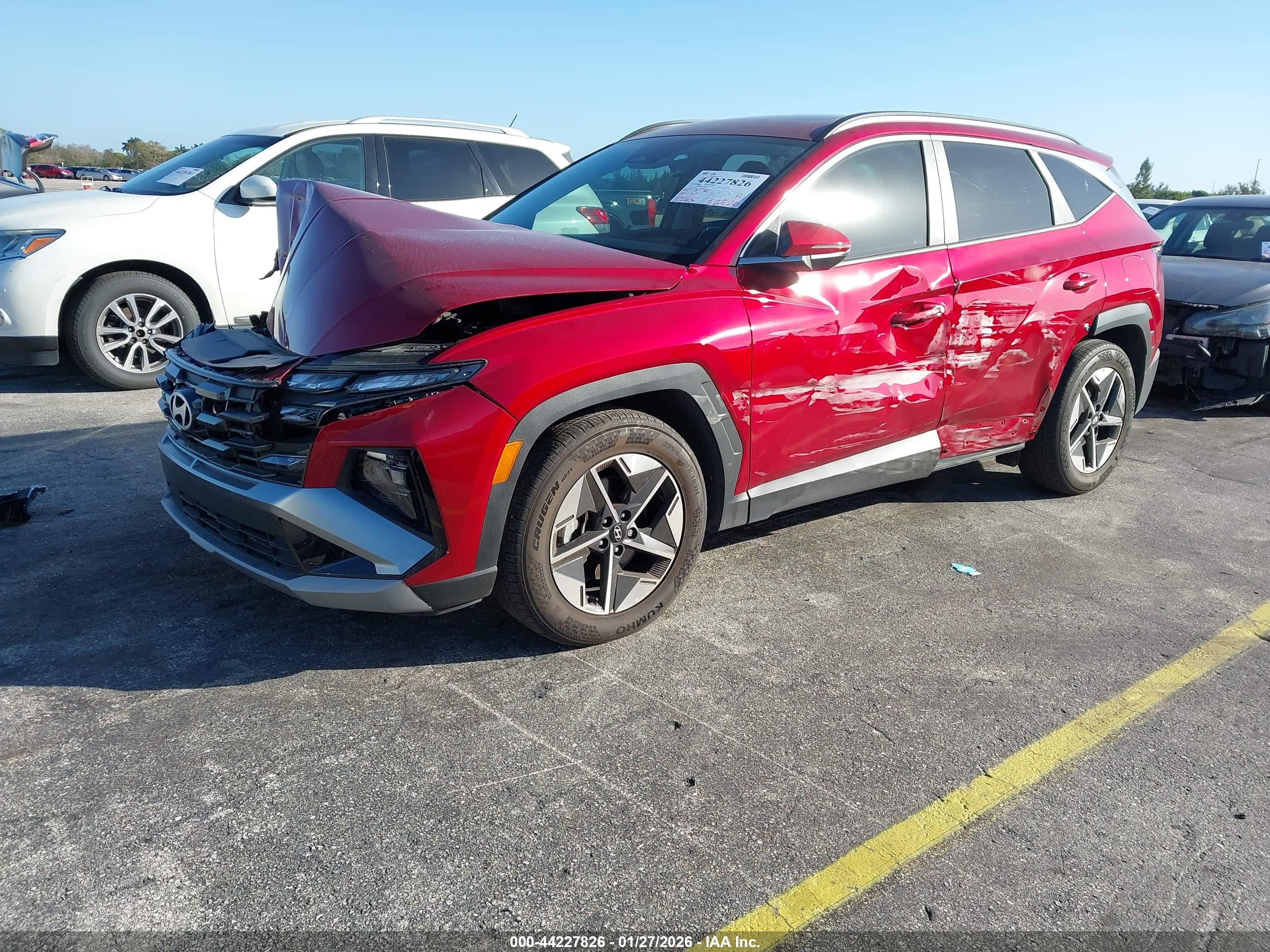 HYUNDAI TUCSON image 2
