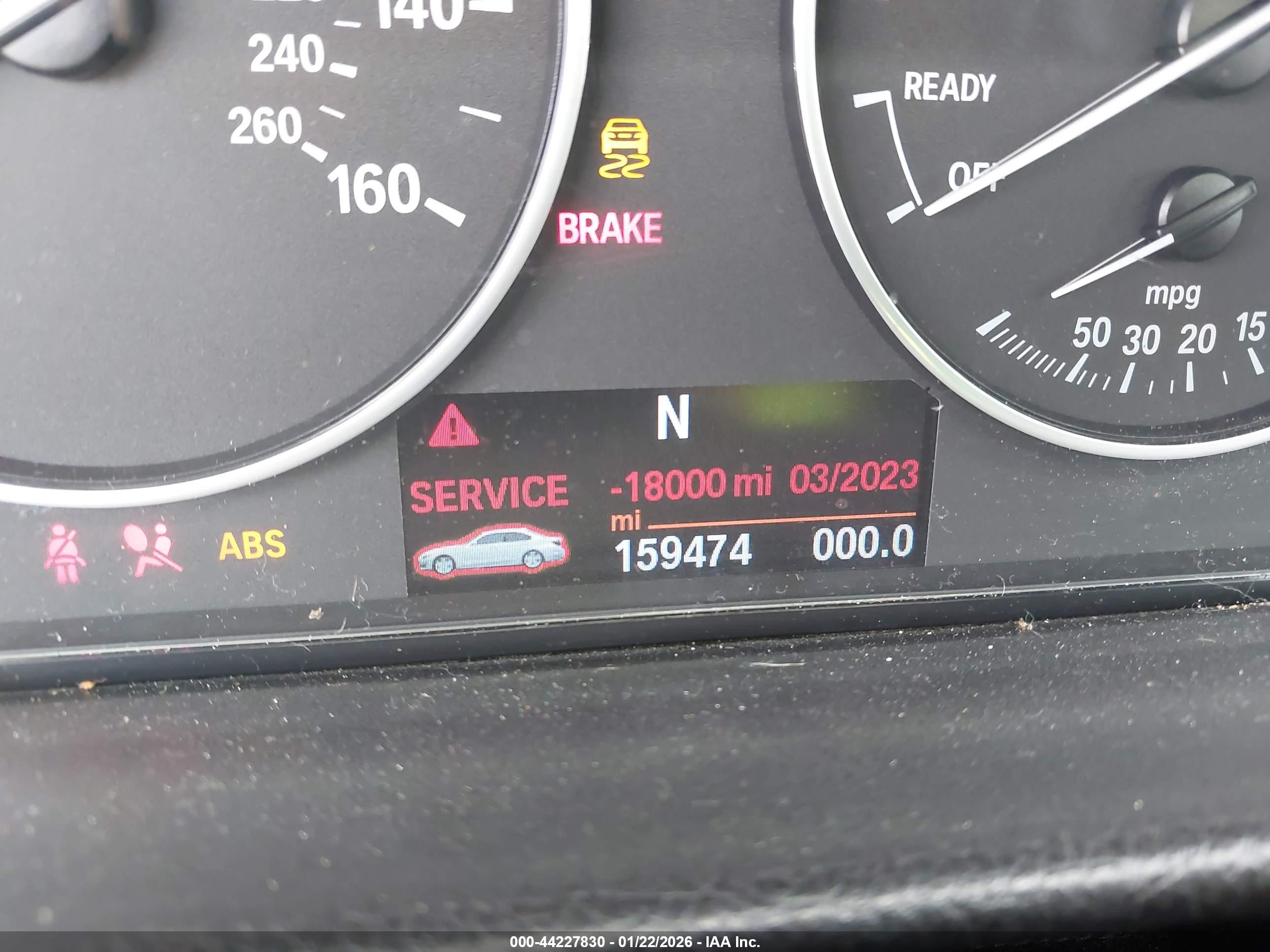 BMW 320I image 7