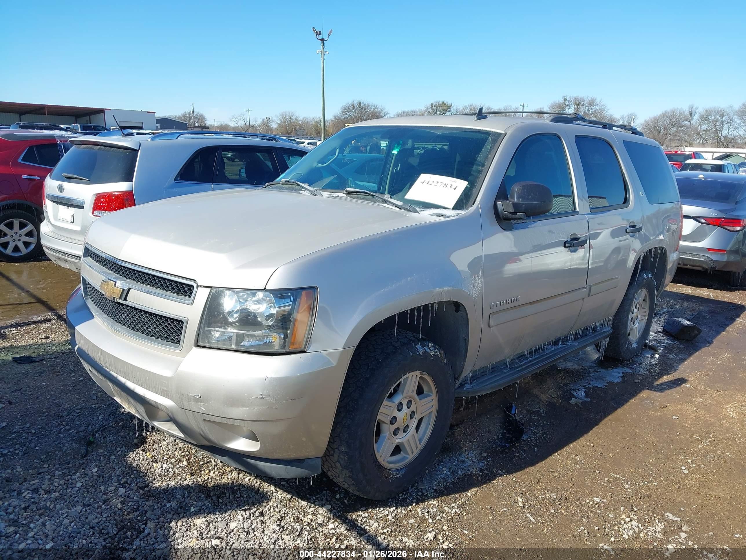 CHEVROLET TAHOE image 2