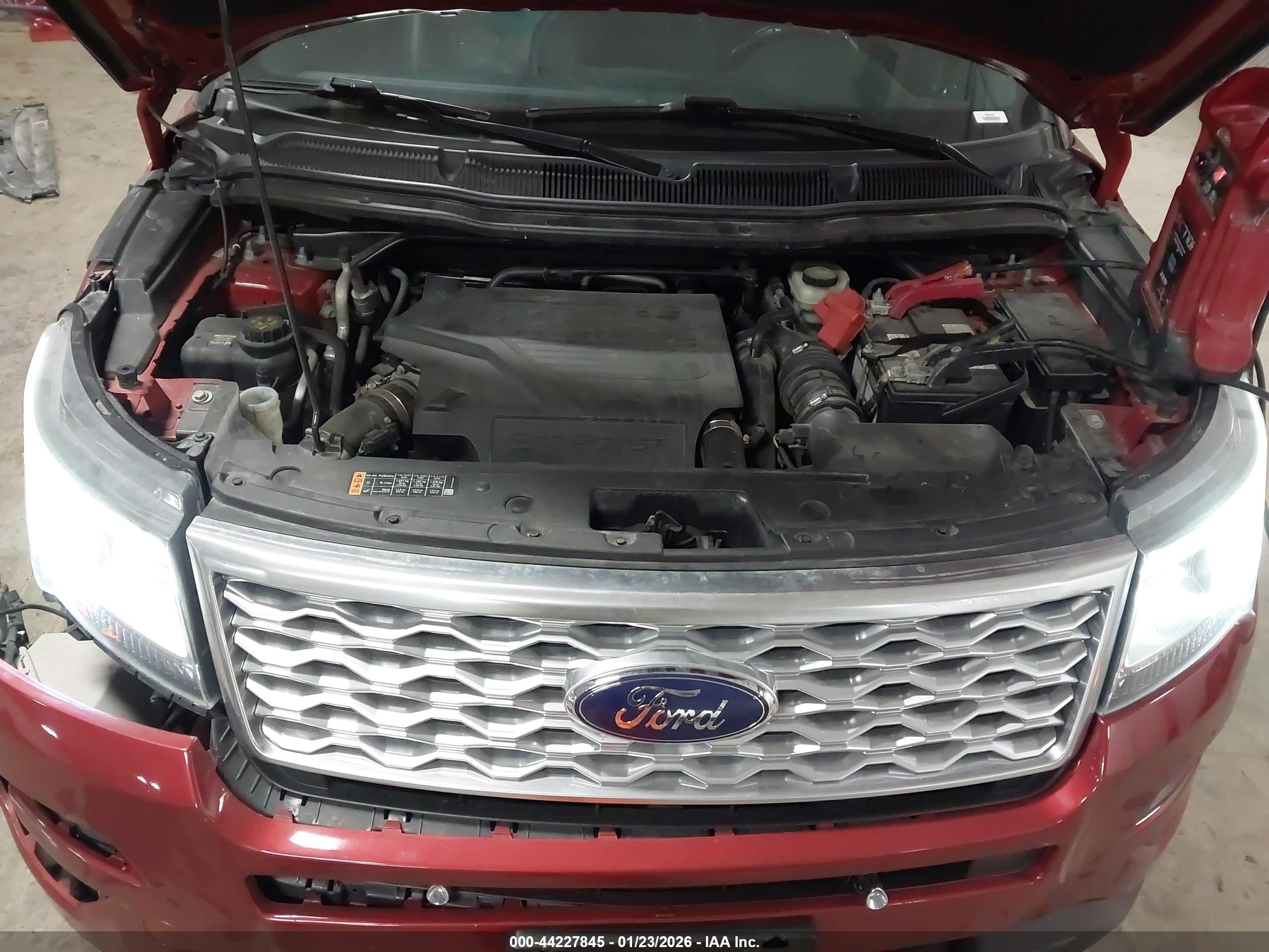 FORD EXPLORER image 10