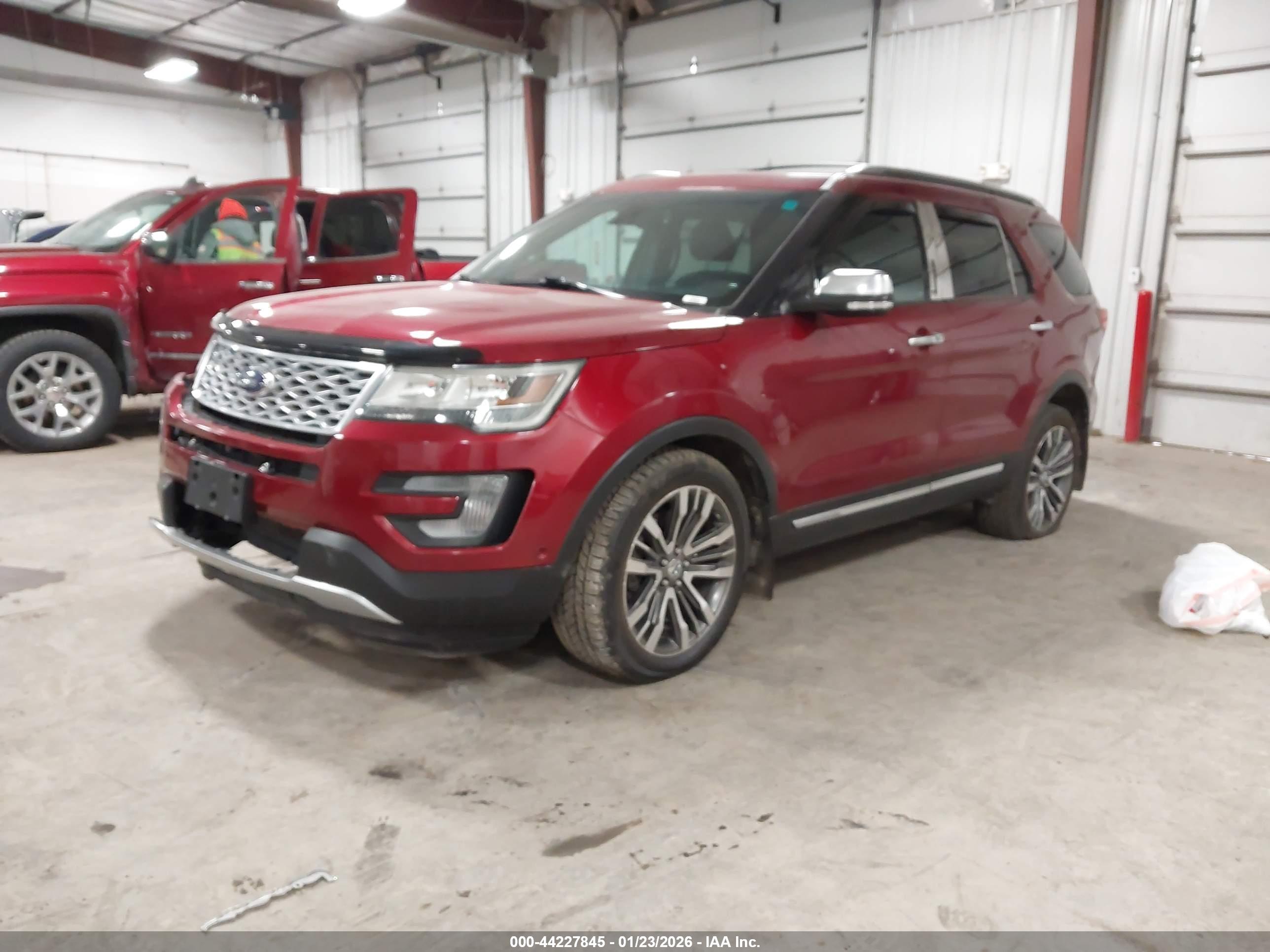 FORD EXPLORER image 2
