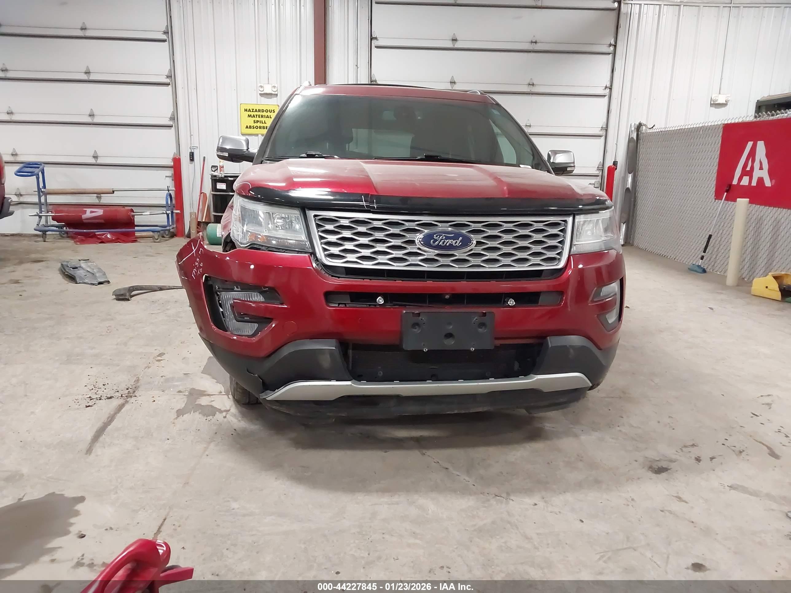 FORD EXPLORER image 6