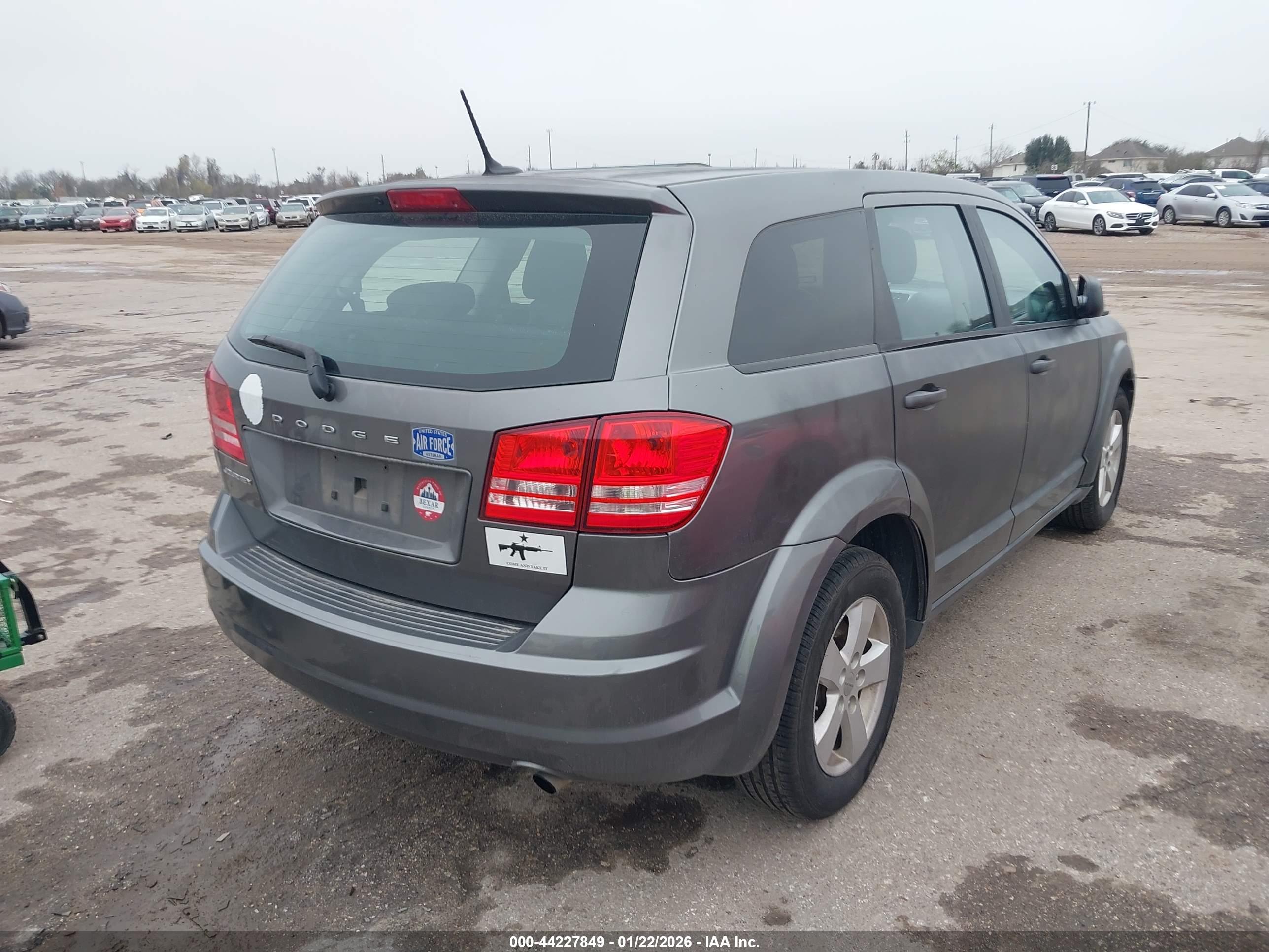 DODGE JOURNEY image 4