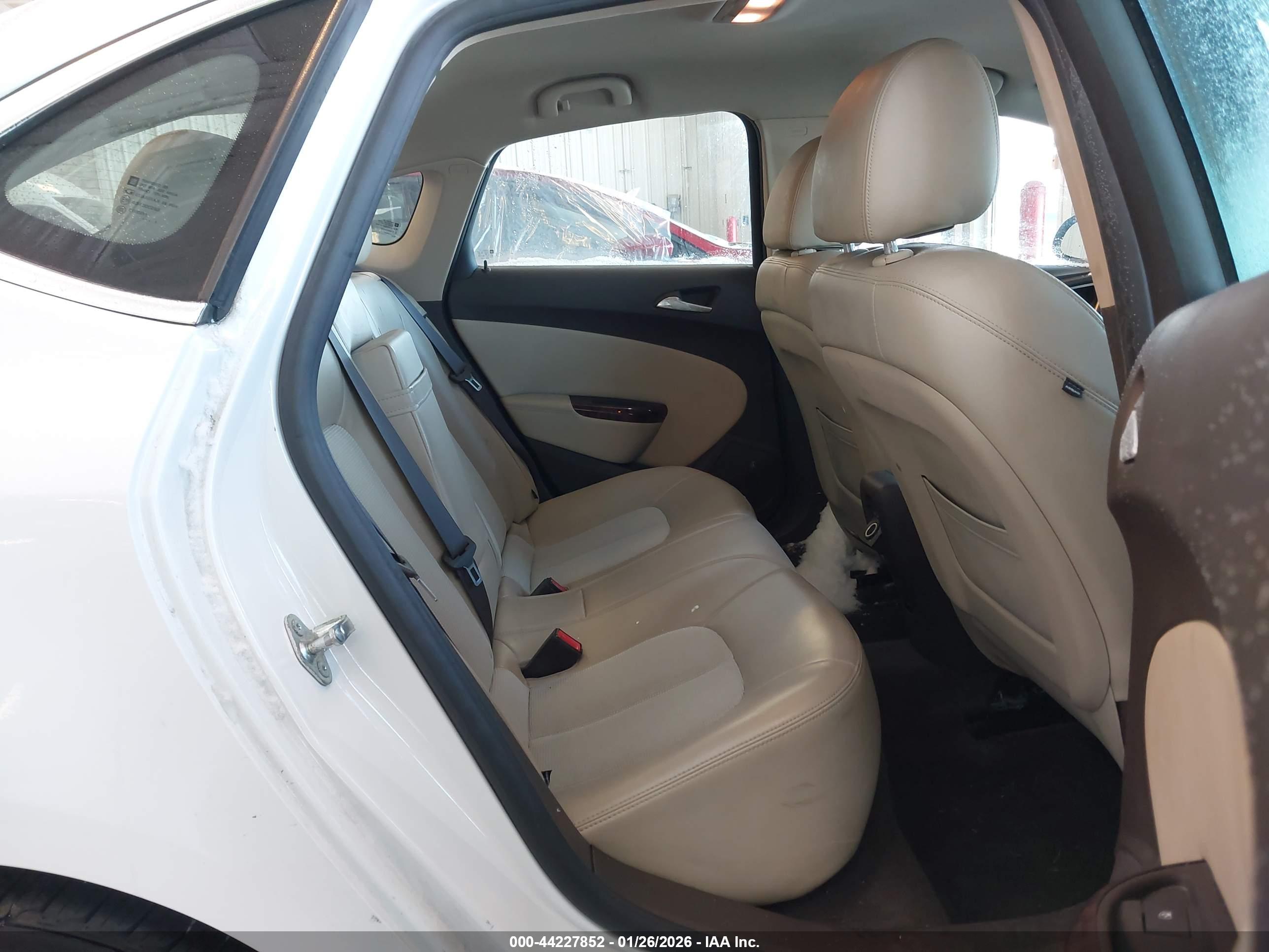 BUICK VERANO image 8