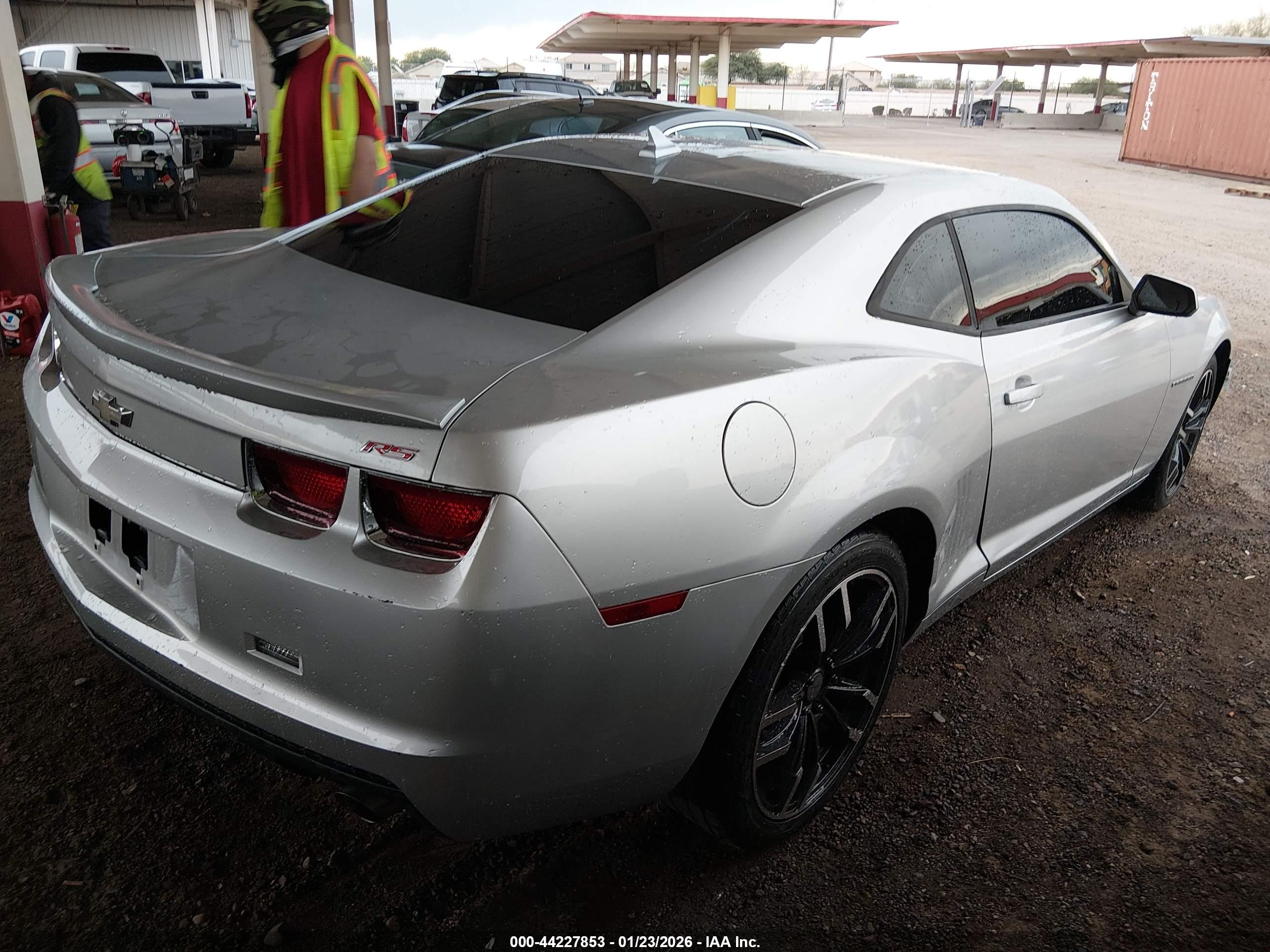 CHEVROLET CAMARO image 4