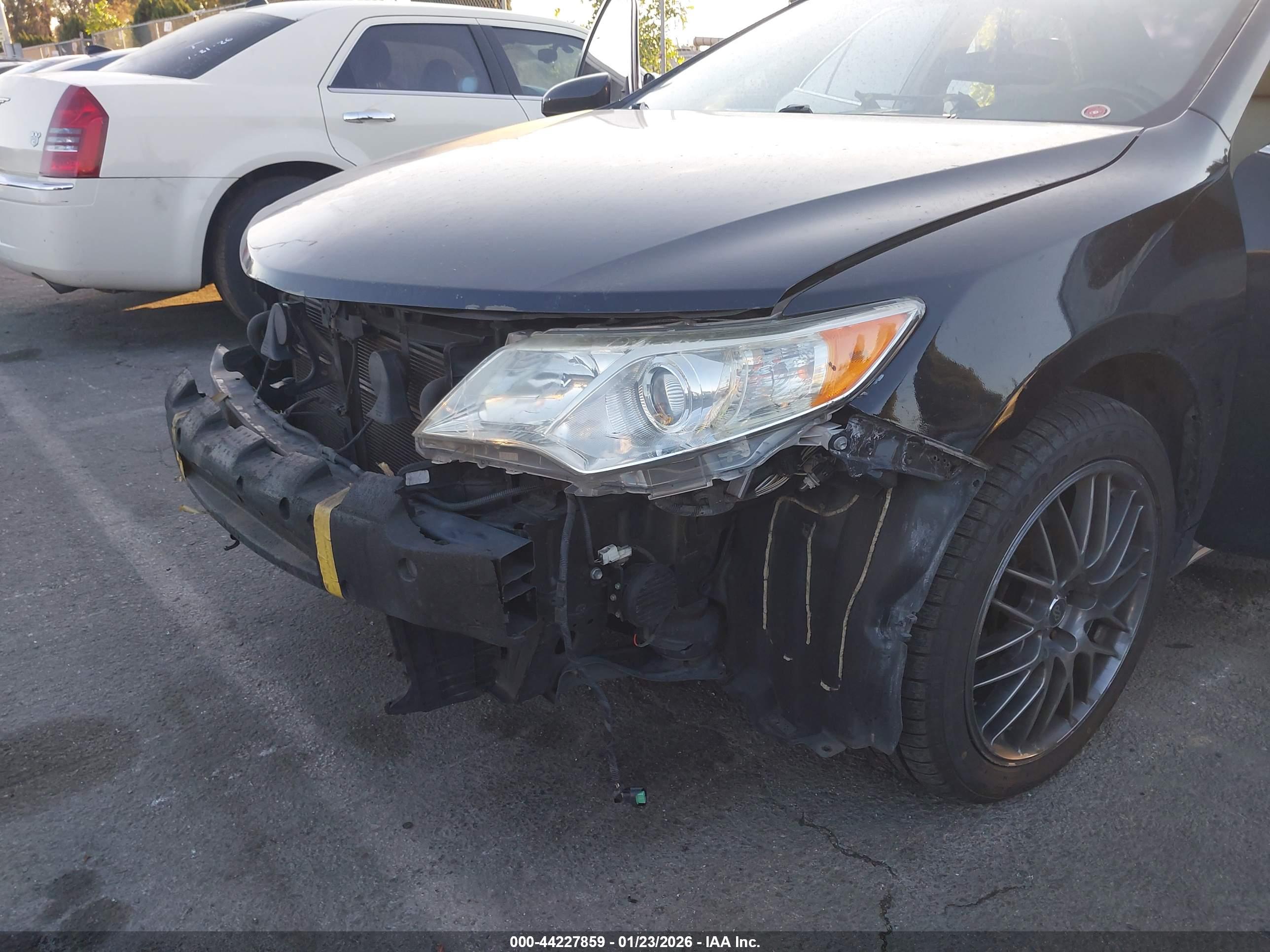TOYOTA CAMRY image 6
