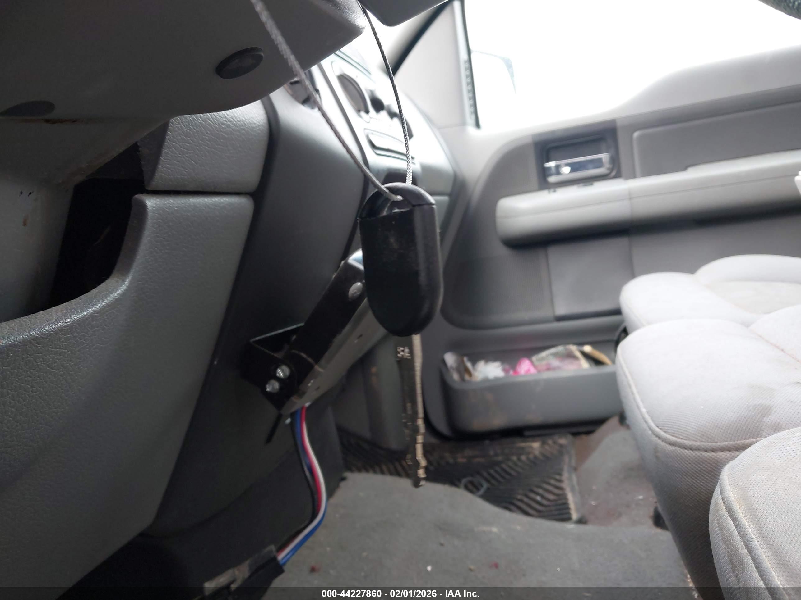FORD F-150 image 11
