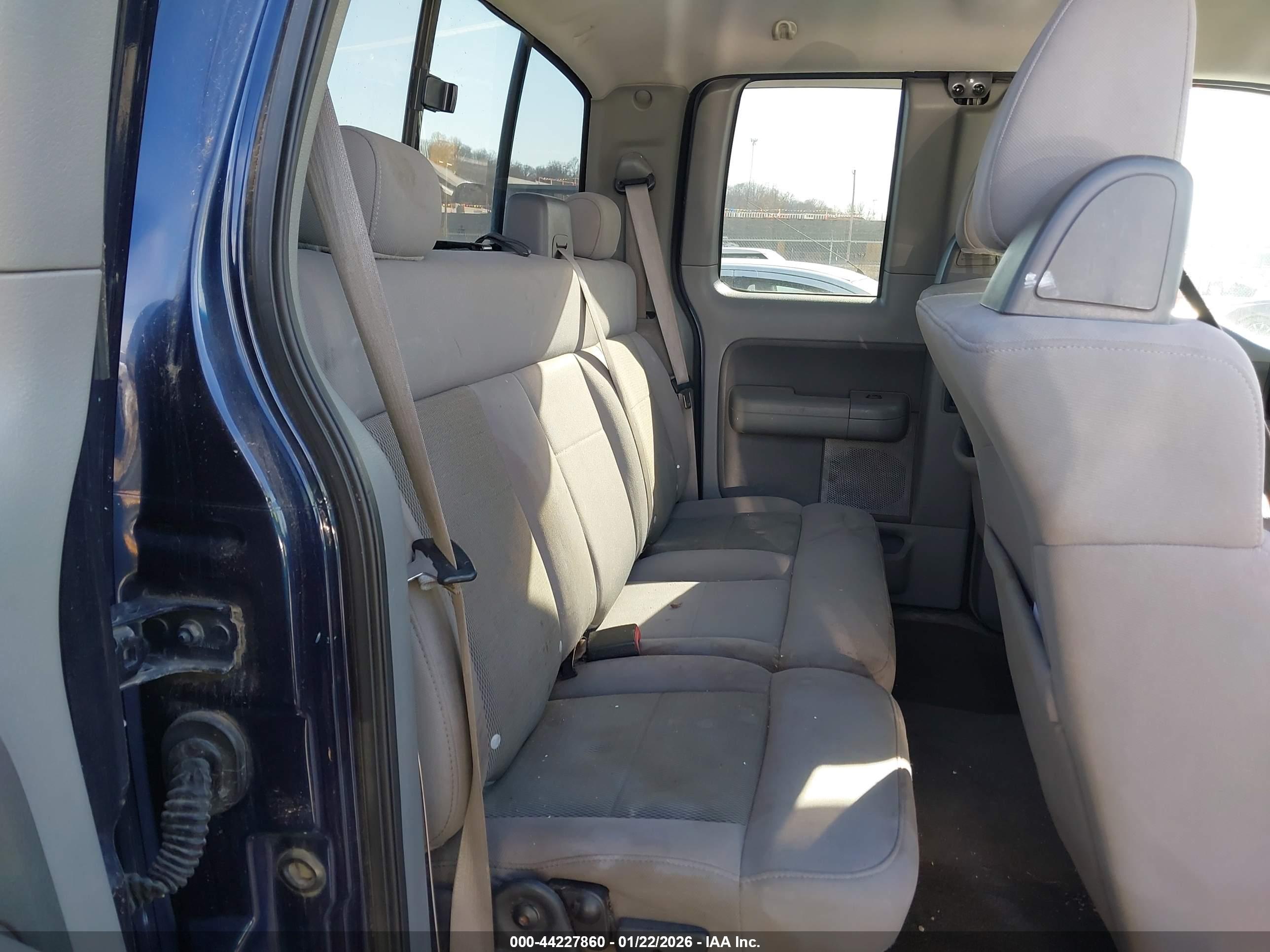 FORD F-150 image 8
