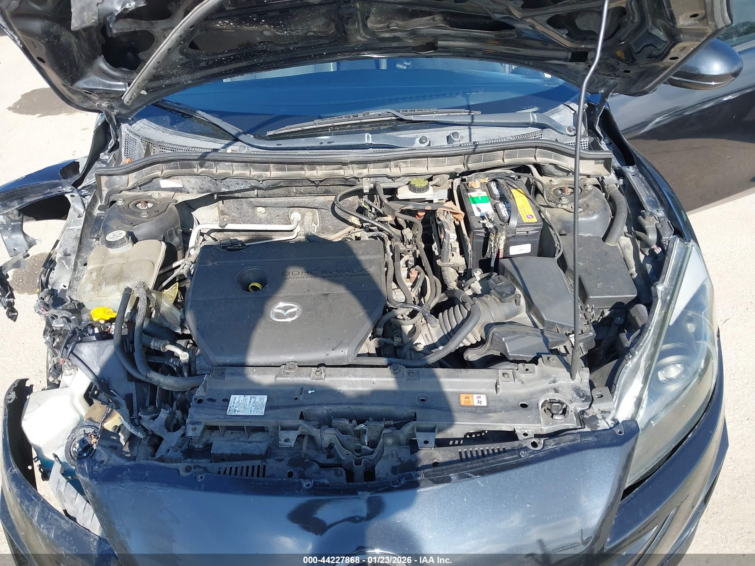 MAZDA MAZDA3 image 10