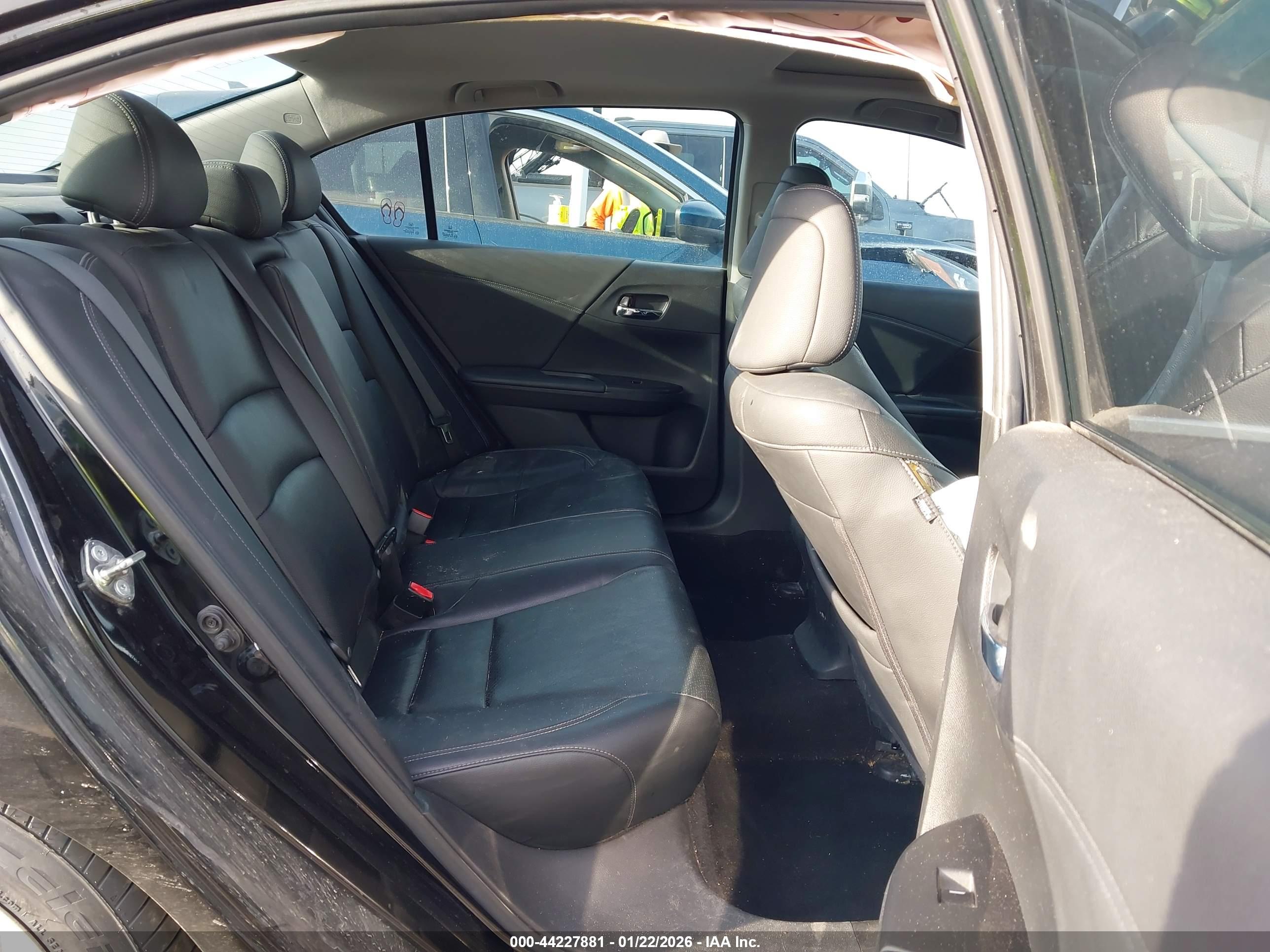HONDA ACCORD image 8