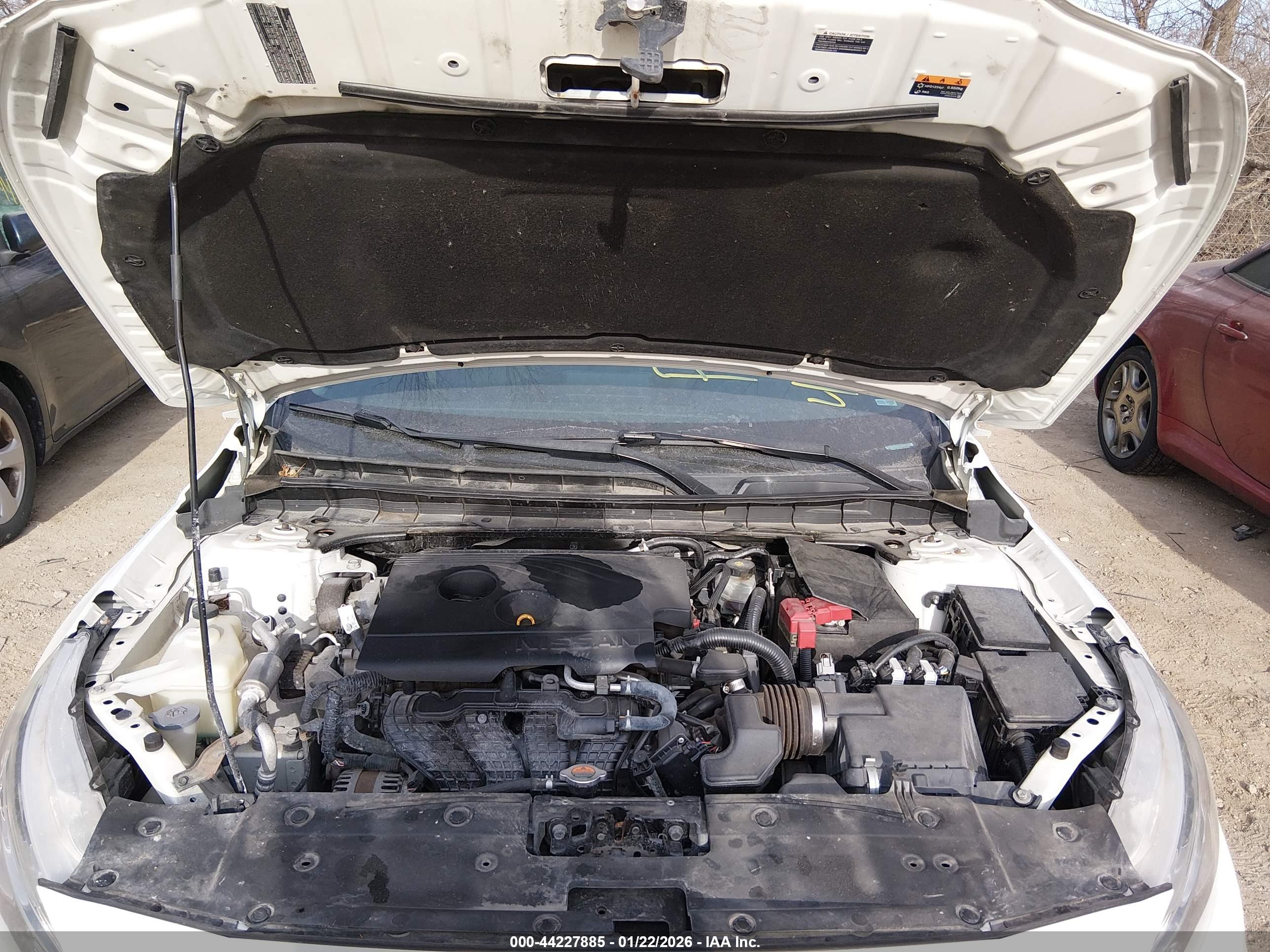 NISSAN ALTIMA image 10