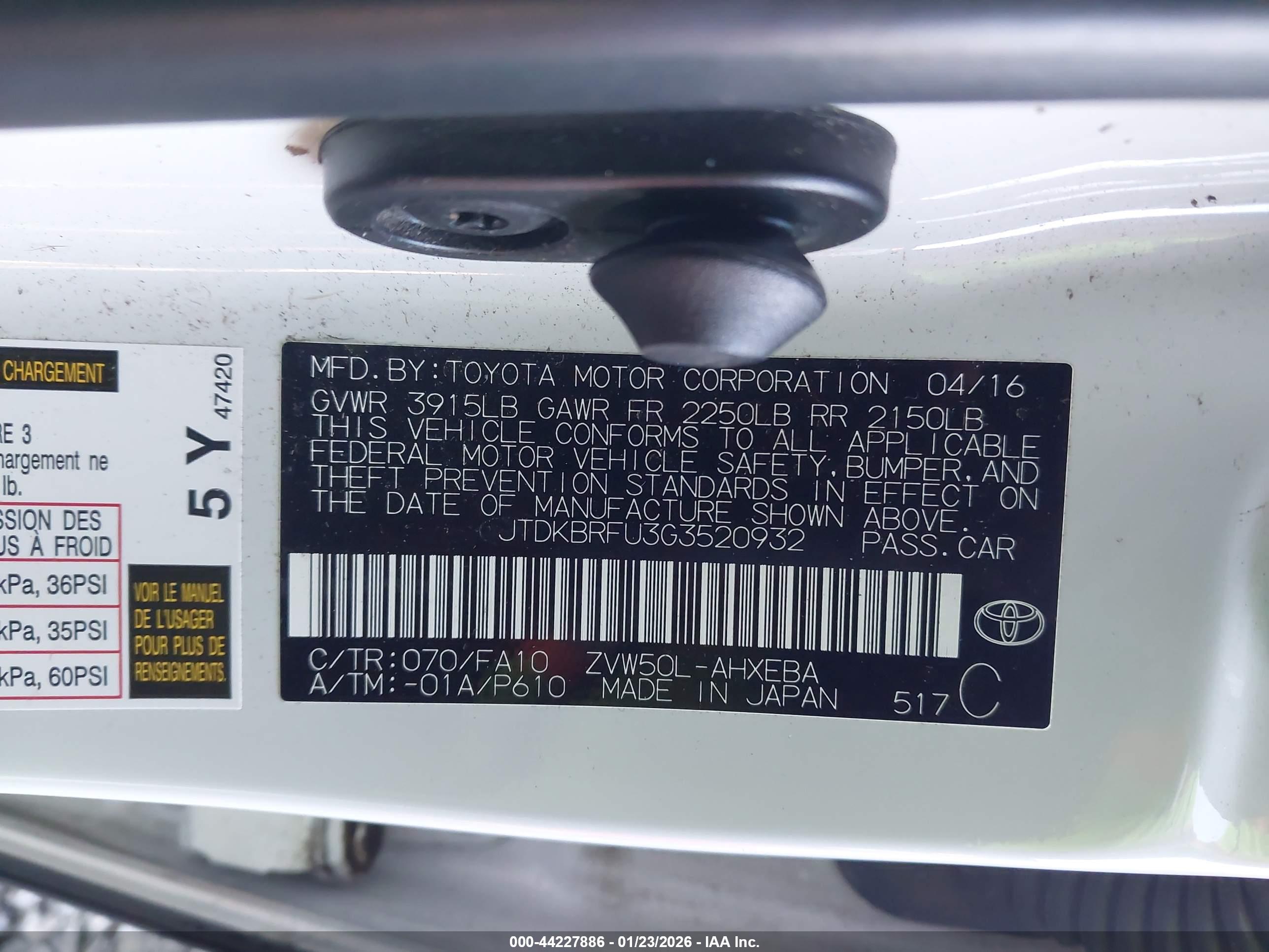 TOYOTA PRIUS image 9