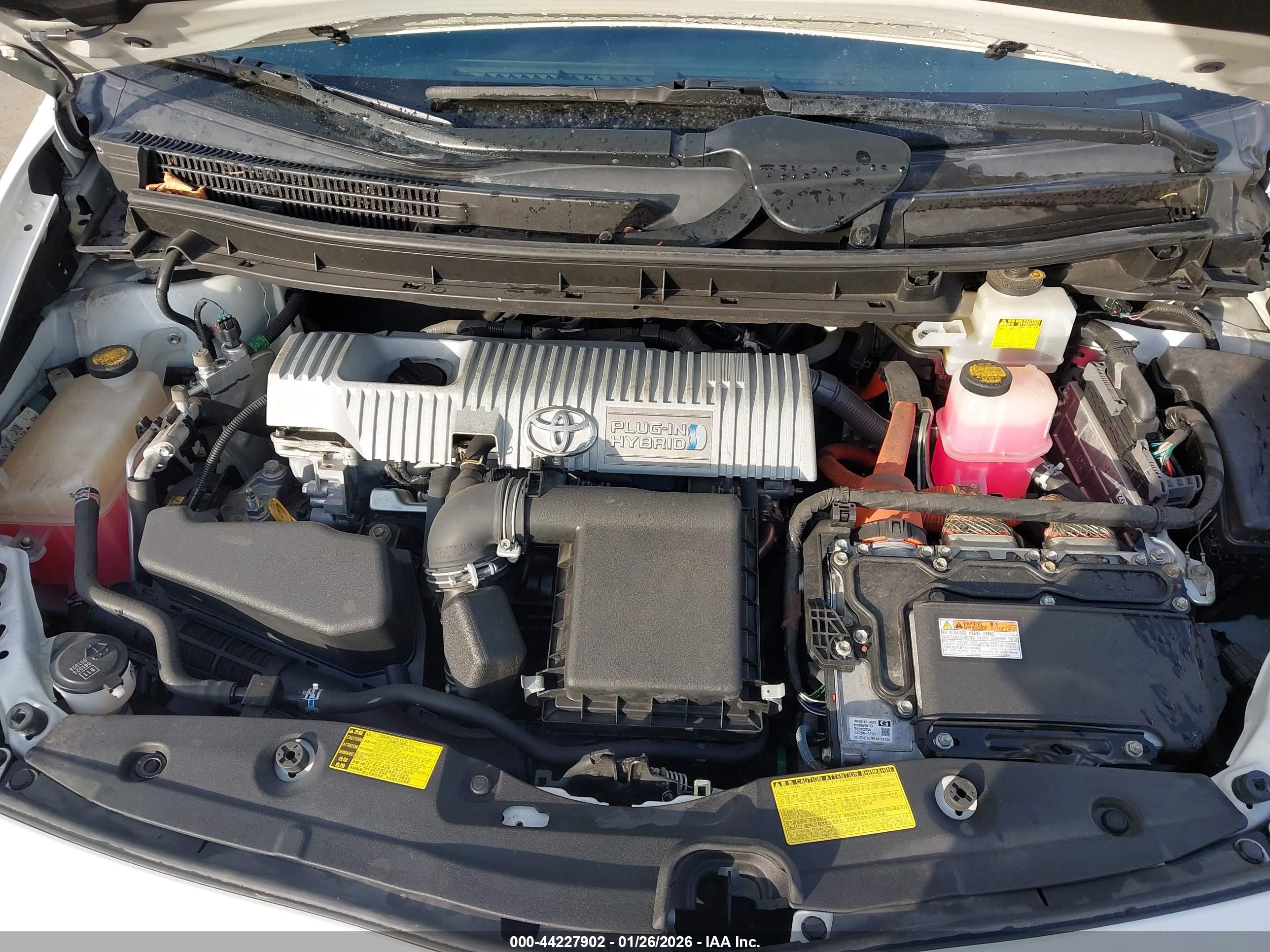TOYOTA PRIUS image 10