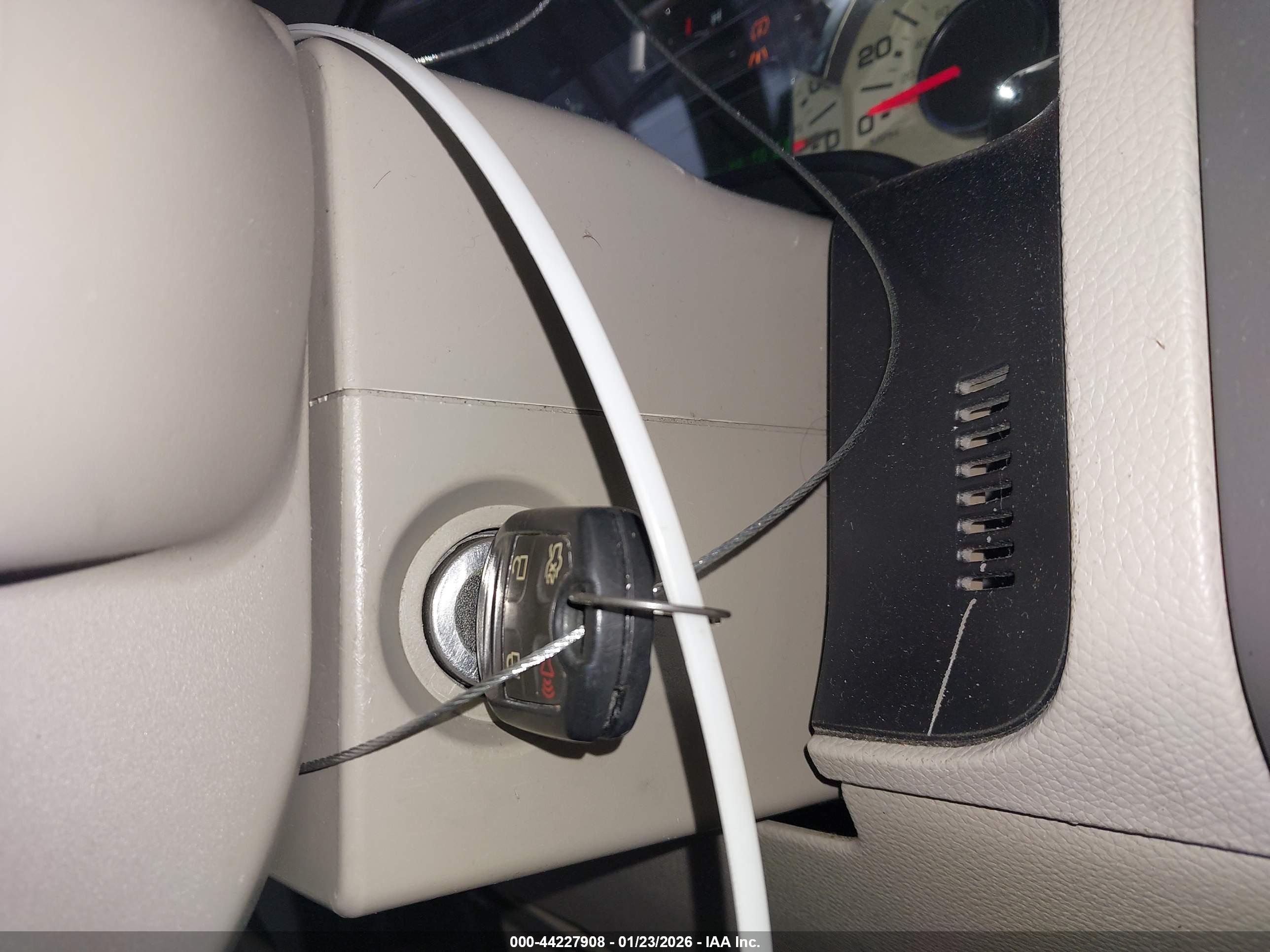 FORD EXPEDITION image 11