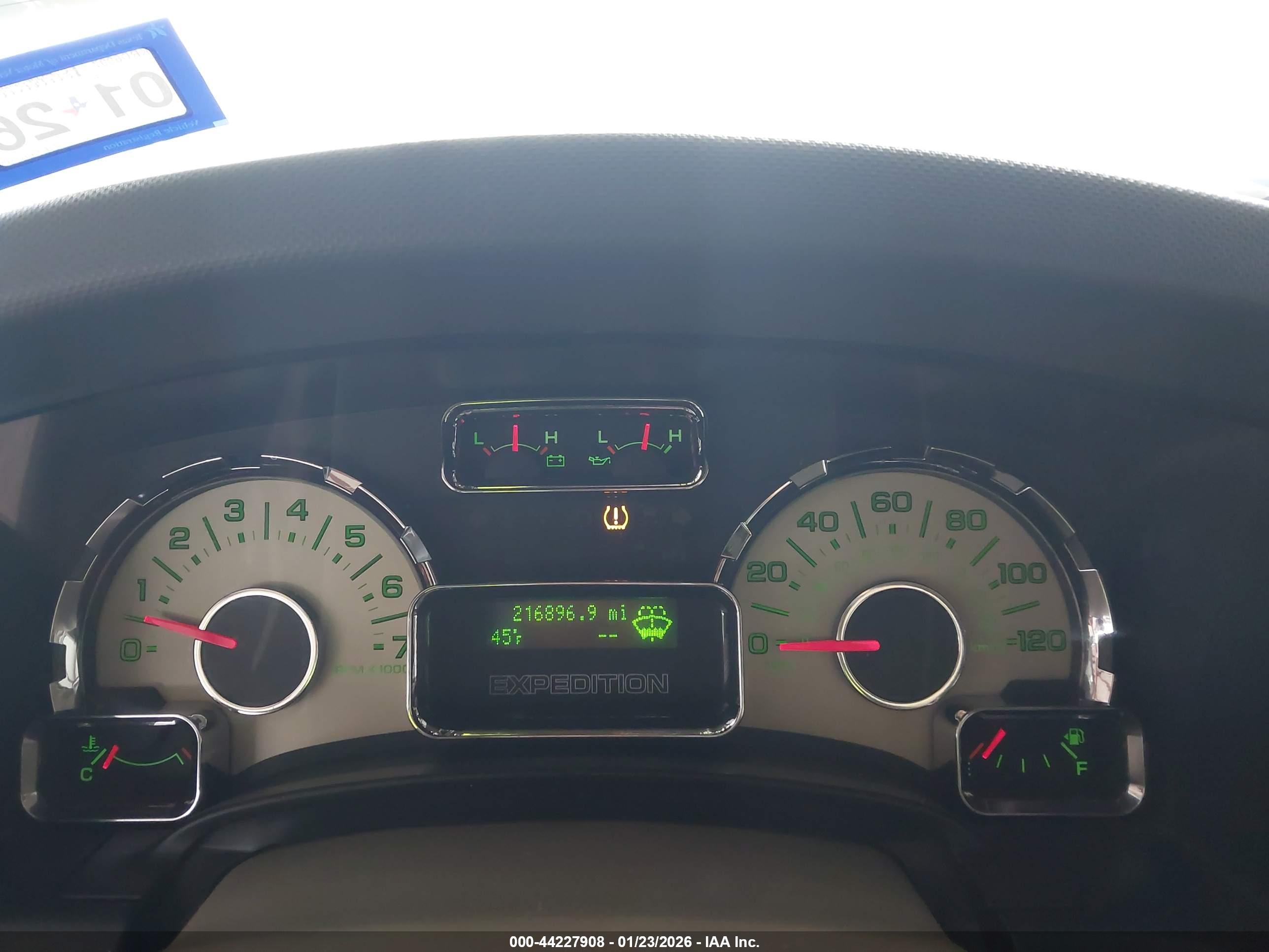 FORD EXPEDITION image 7