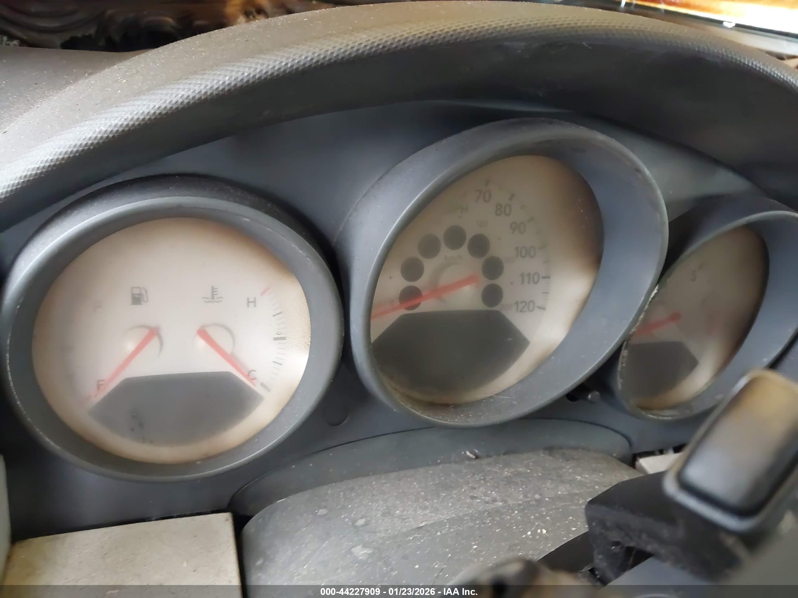 DODGE CALIBER image 7