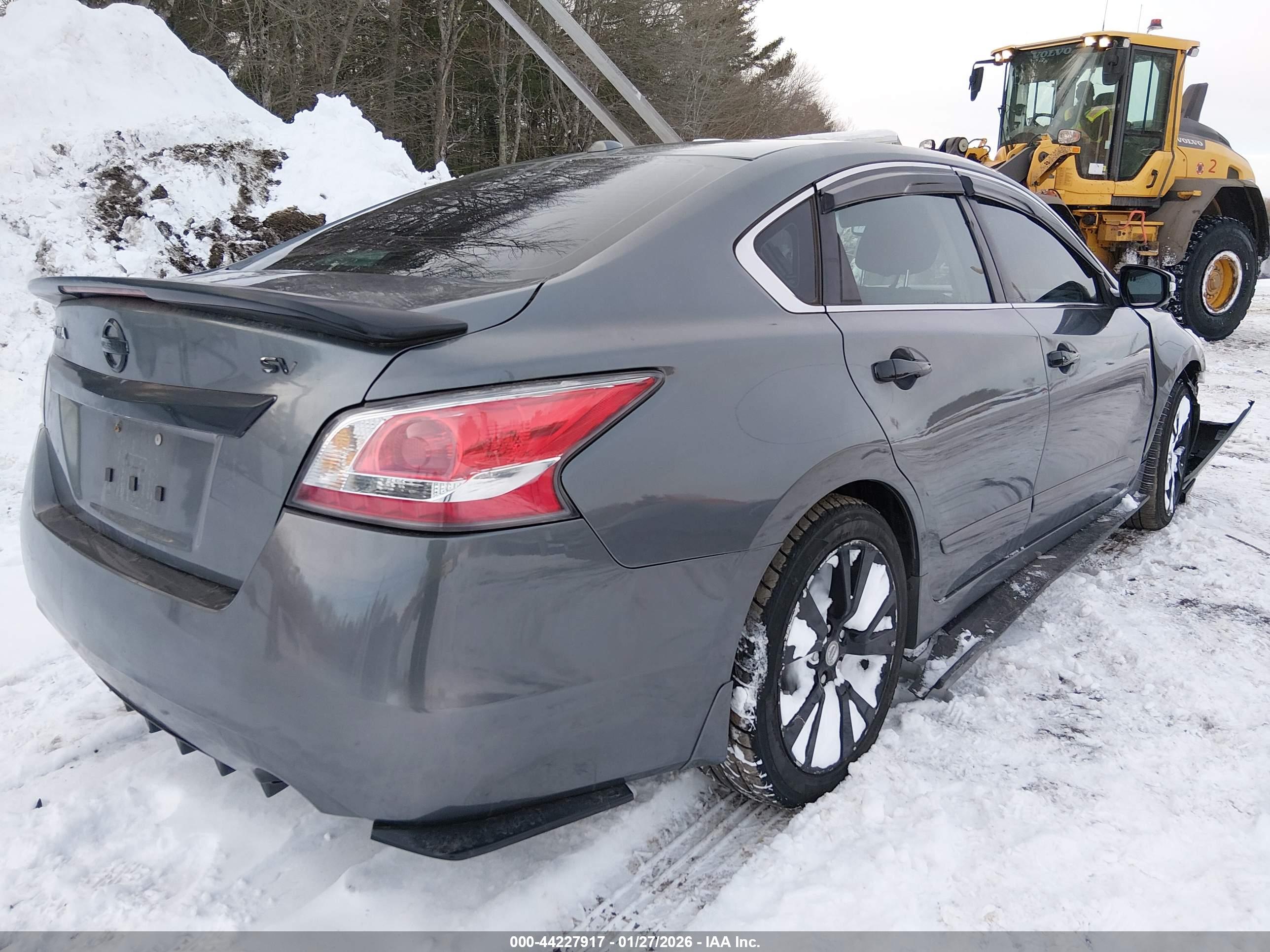 NISSAN ALTIMA image 4
