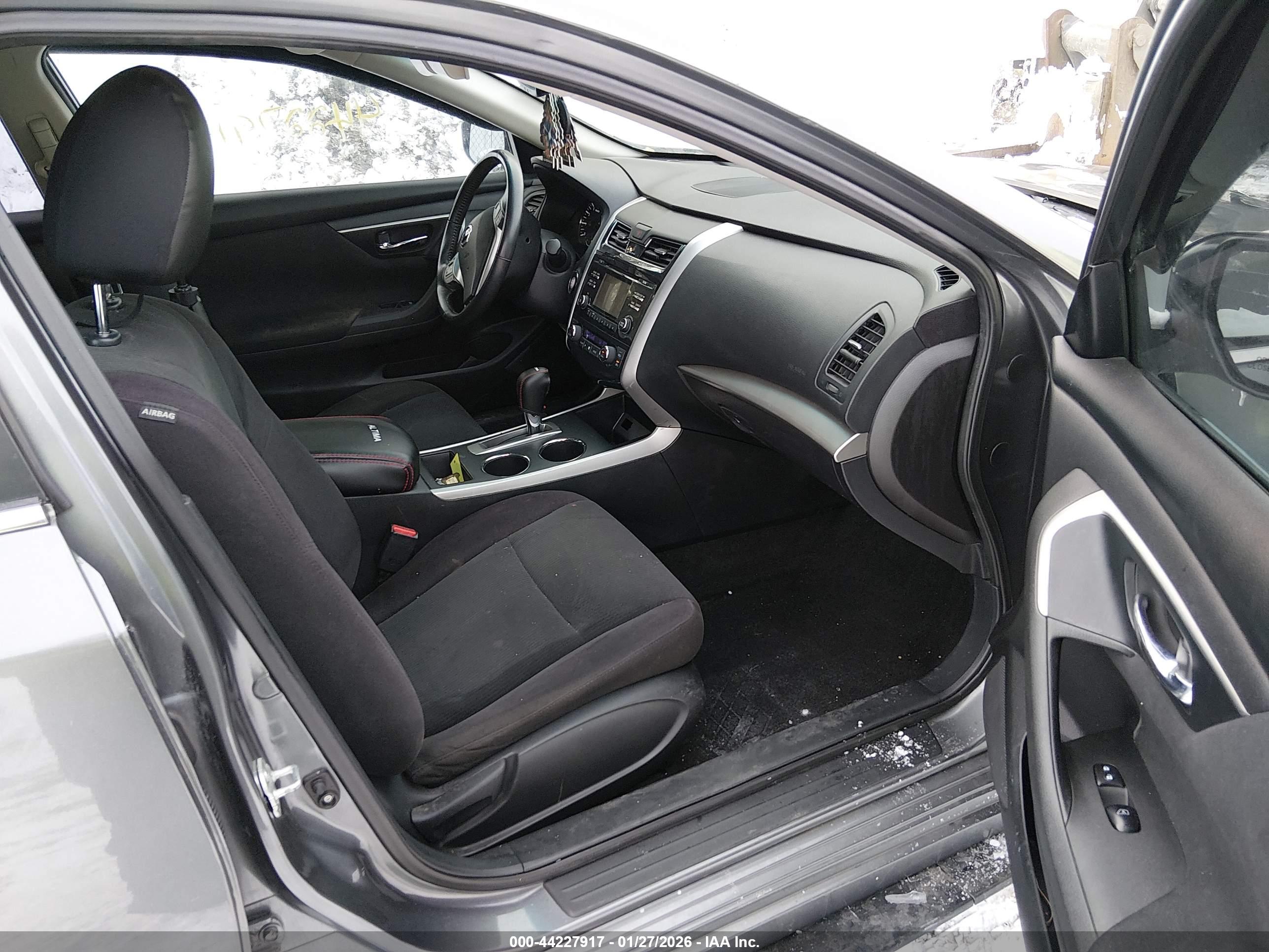 NISSAN ALTIMA image 5