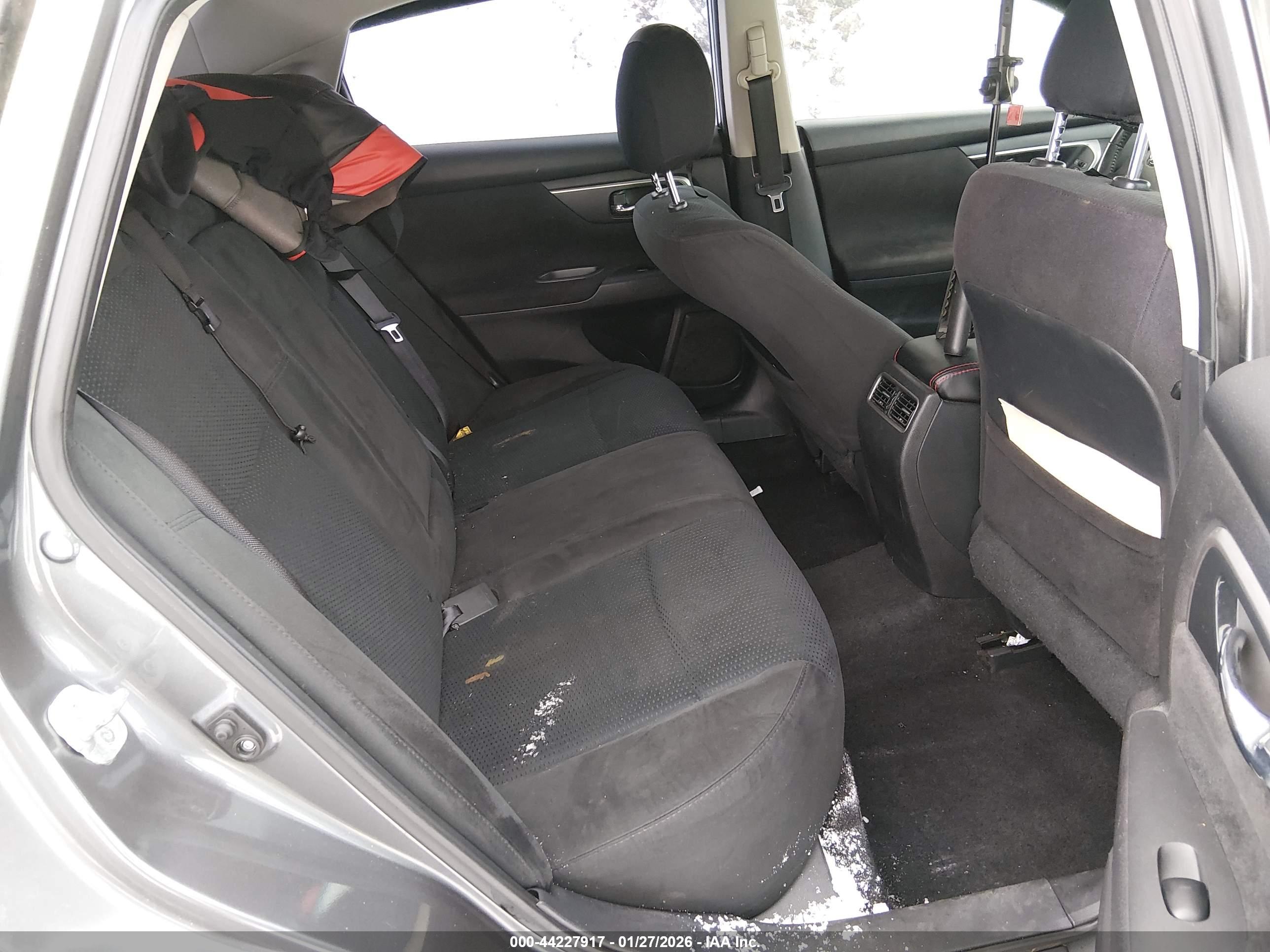 NISSAN ALTIMA image 8