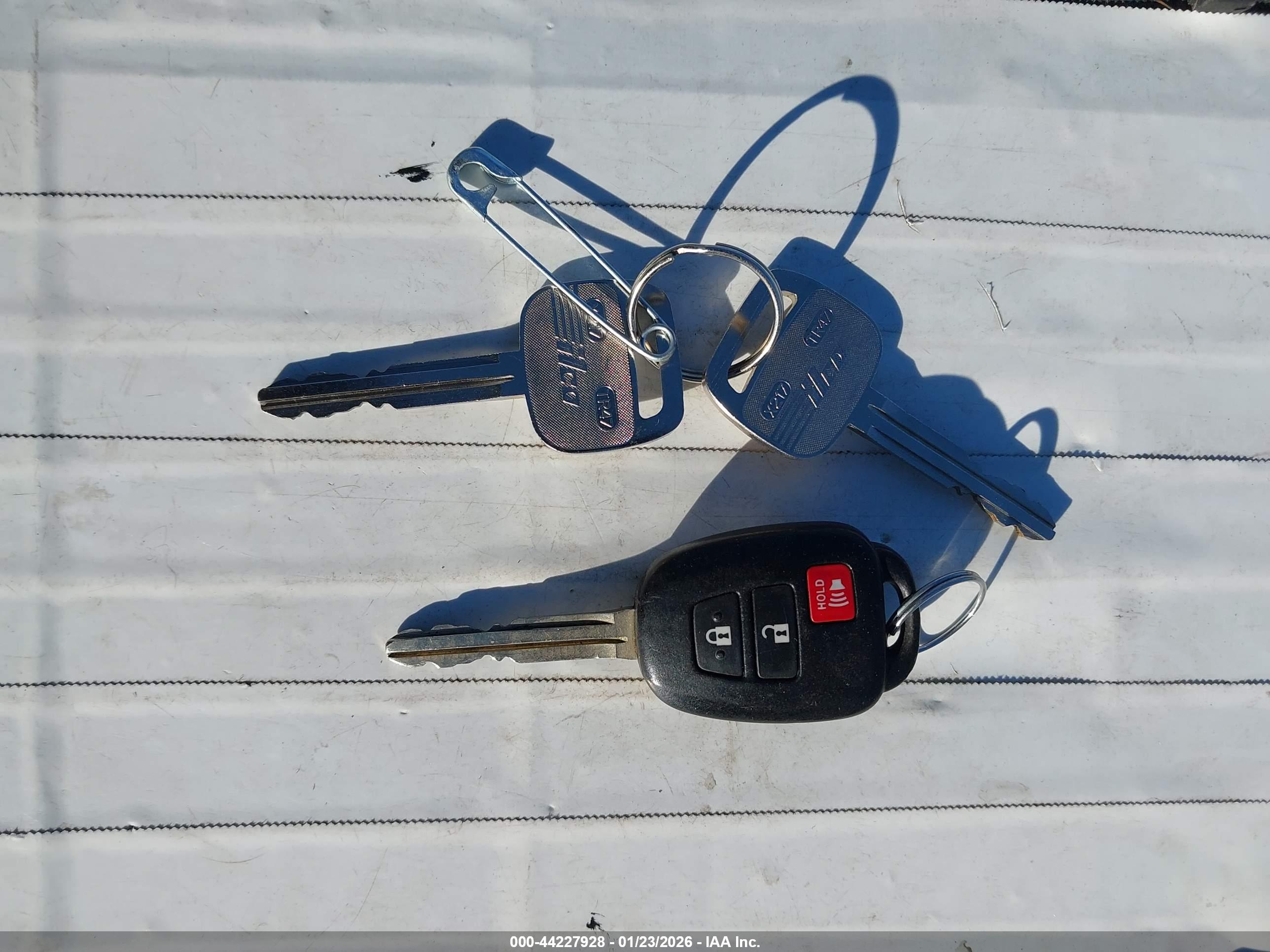 SCION XB image 11