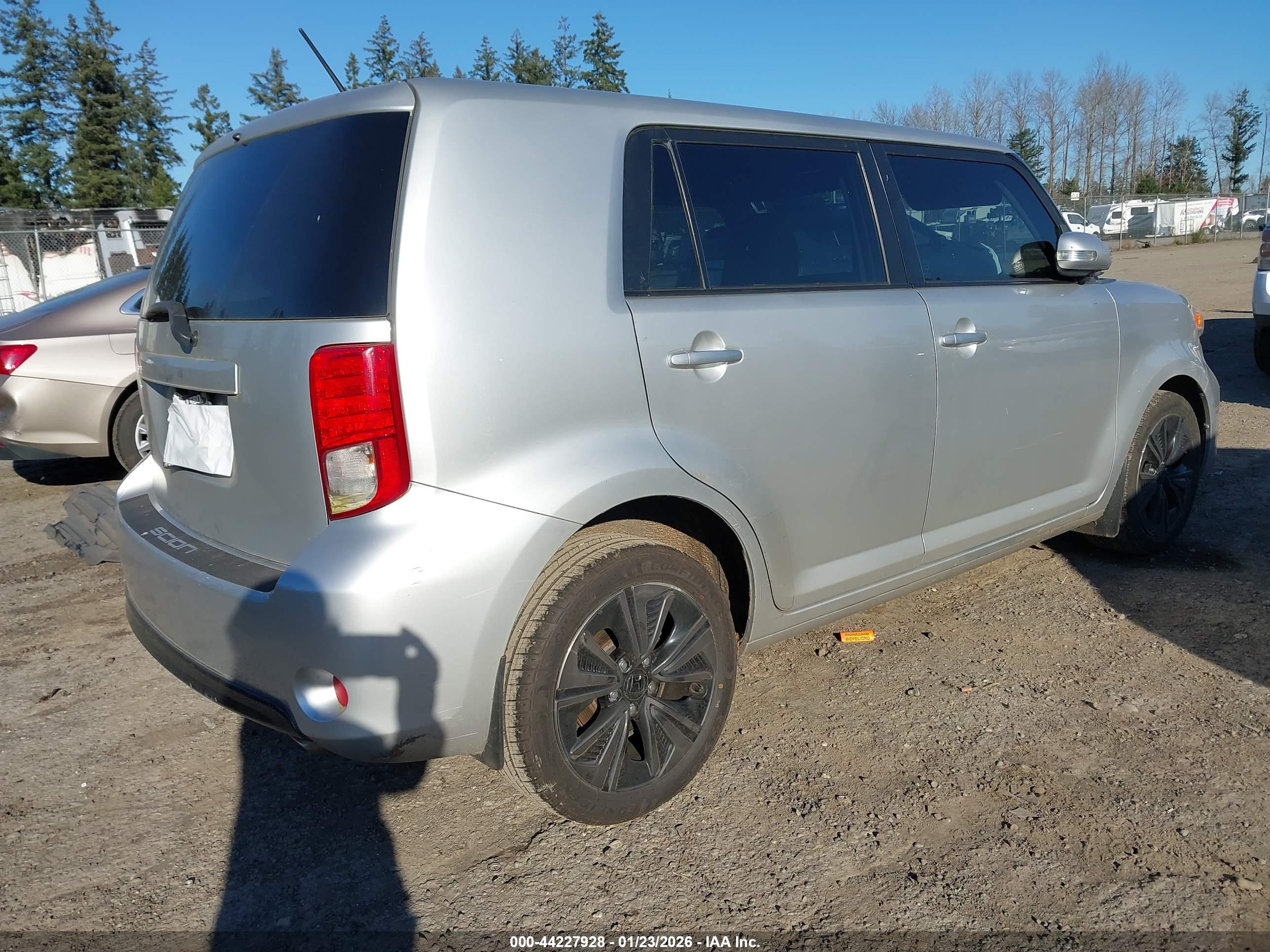 SCION XB image 4