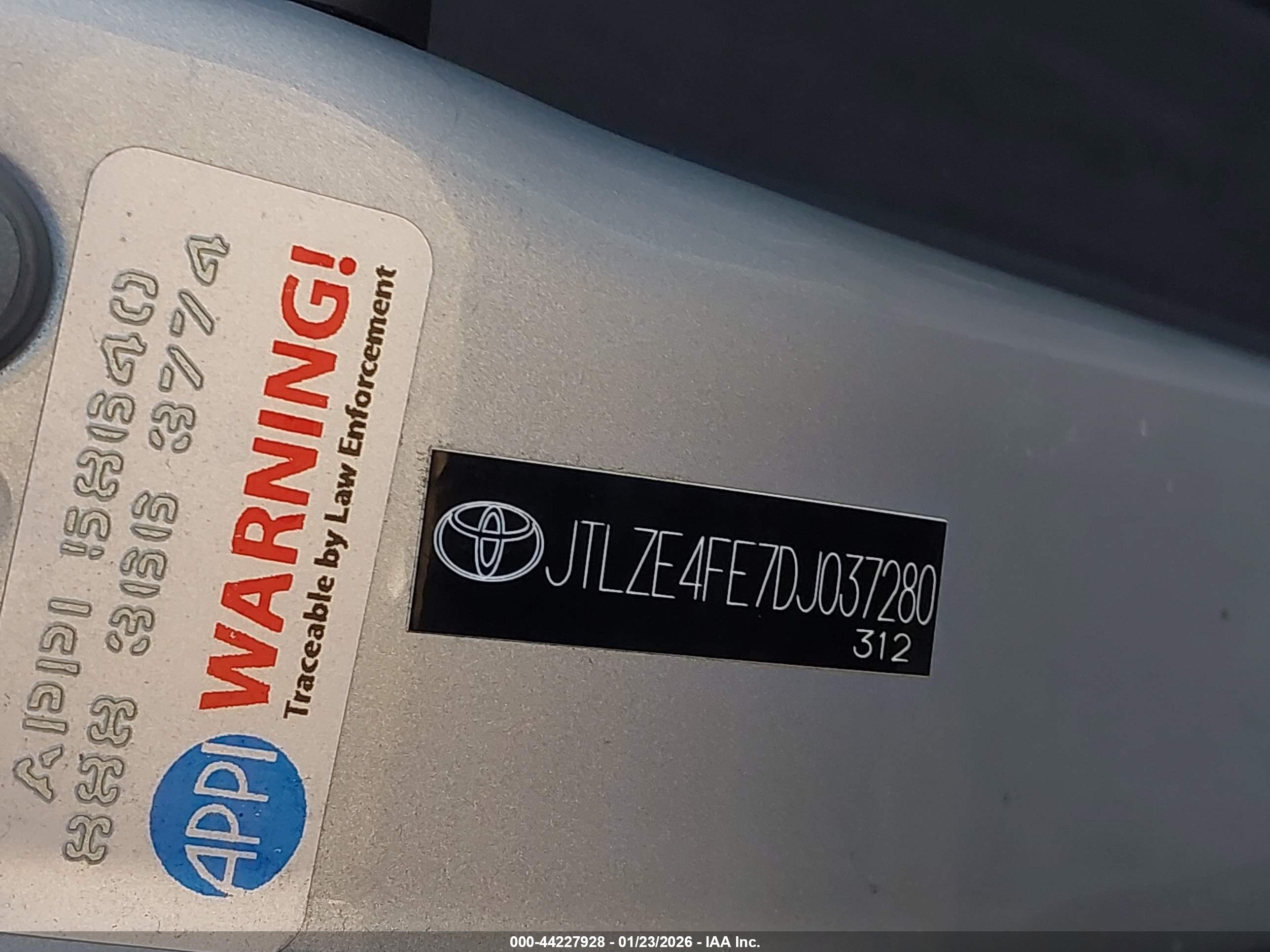 SCION XB image 9