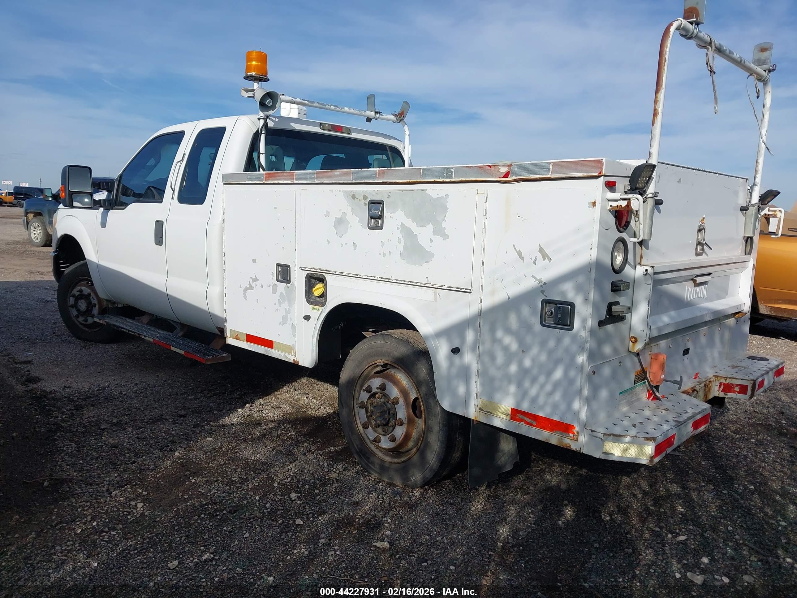 FORD F-350 image 3