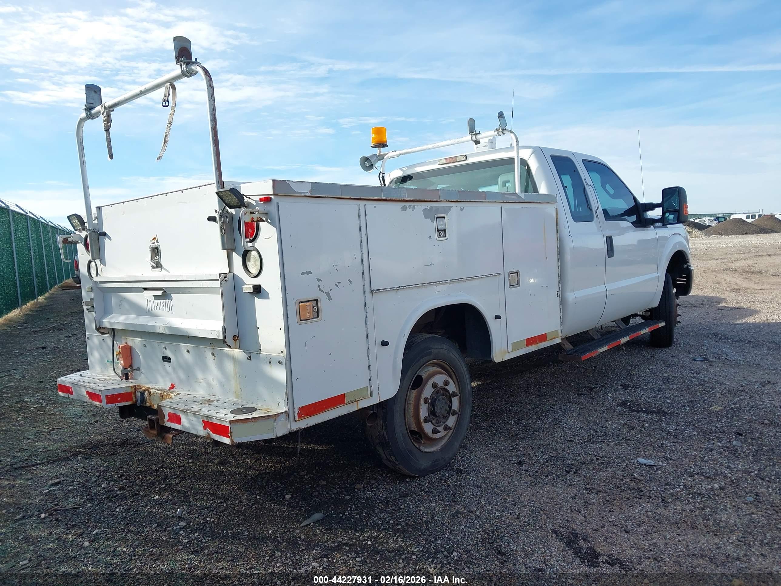 FORD F-350 image 4