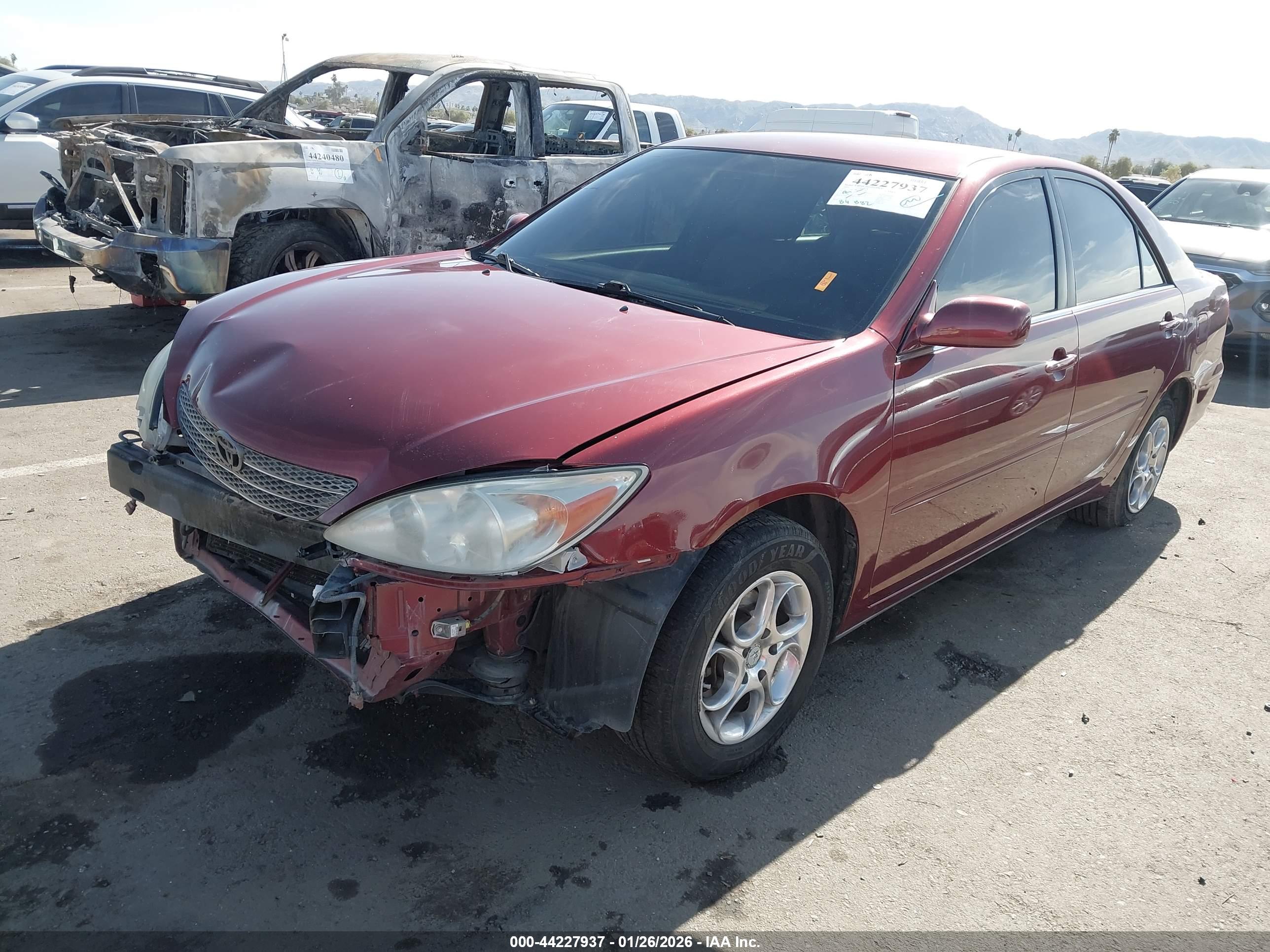 TOYOTA CAMRY image 2